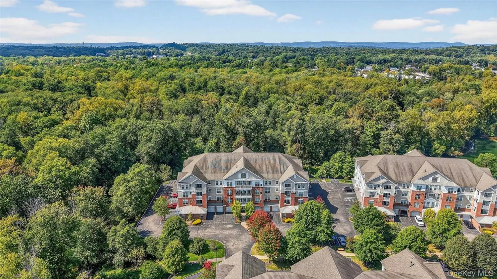 Property Slideshow image 31 of 43 | 423 regency dr, Fishkill, NY, 12524