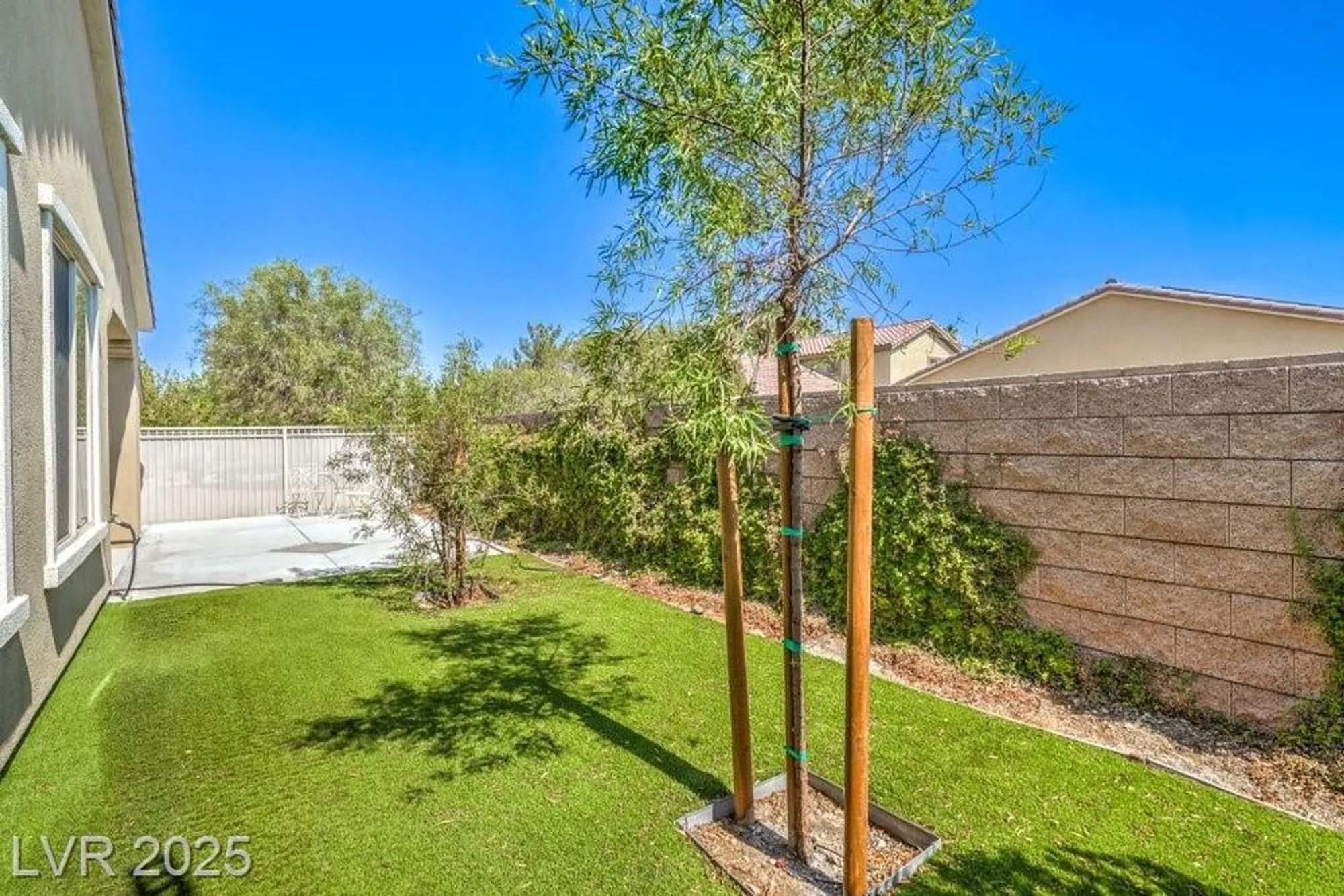 Property Slideshow image 28 of 37 | 3709 corte bella hills ave, North Las Vegas, NV, 89081