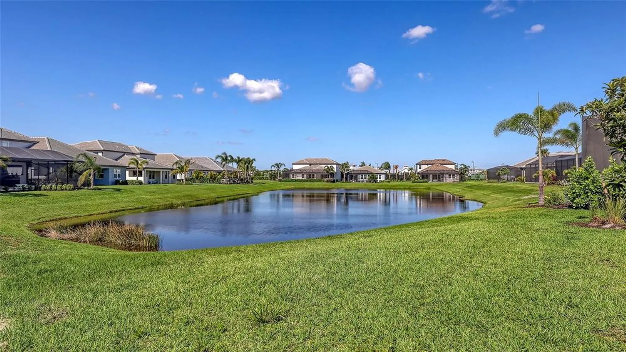 Property Slideshow image 40 of 78 | 17744 savory mist cir, Lakewood Ranch, FL, 34211