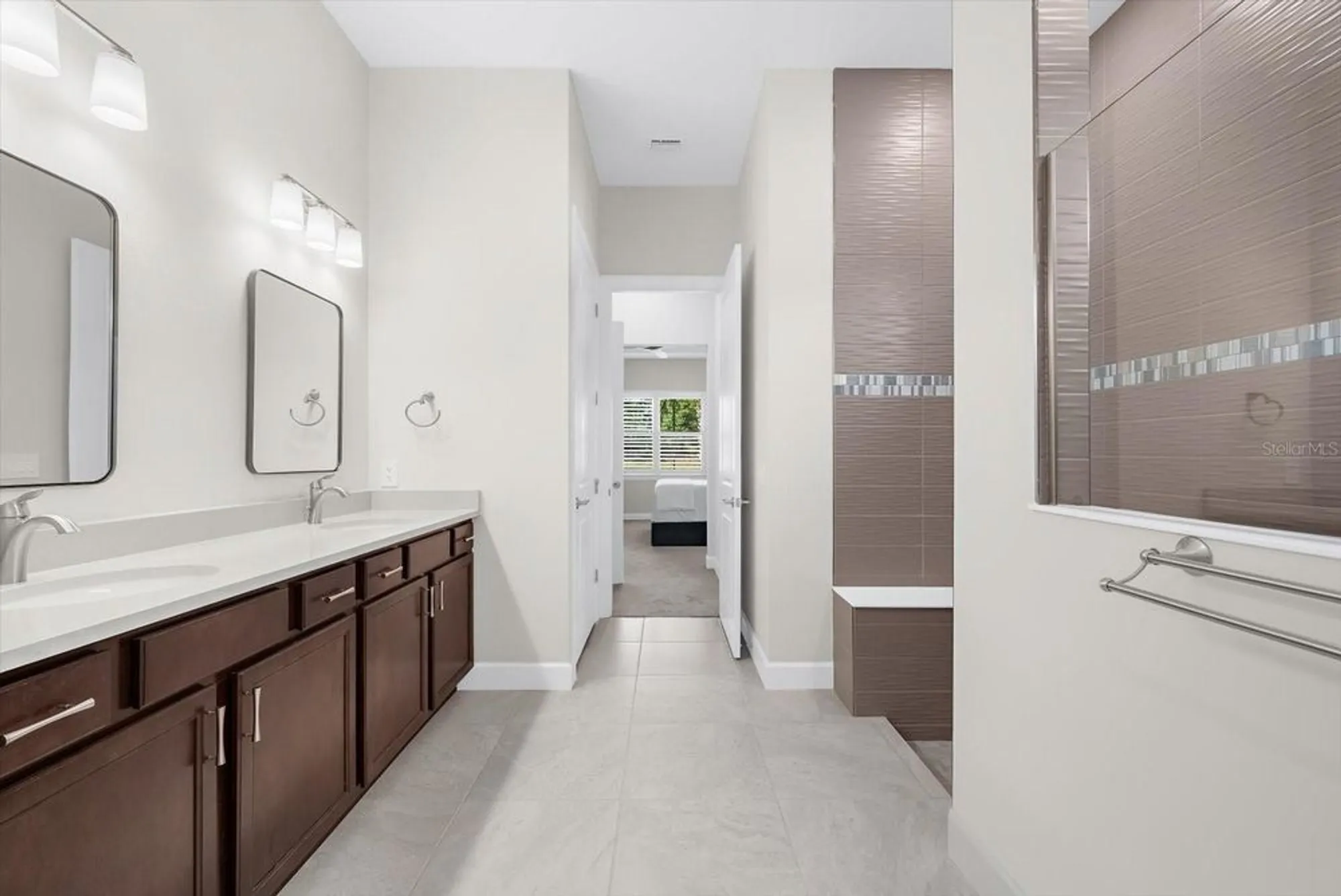 Property Slideshow image 31 of 100 | 7140 woodville cv, Bradenton, FL, 34202