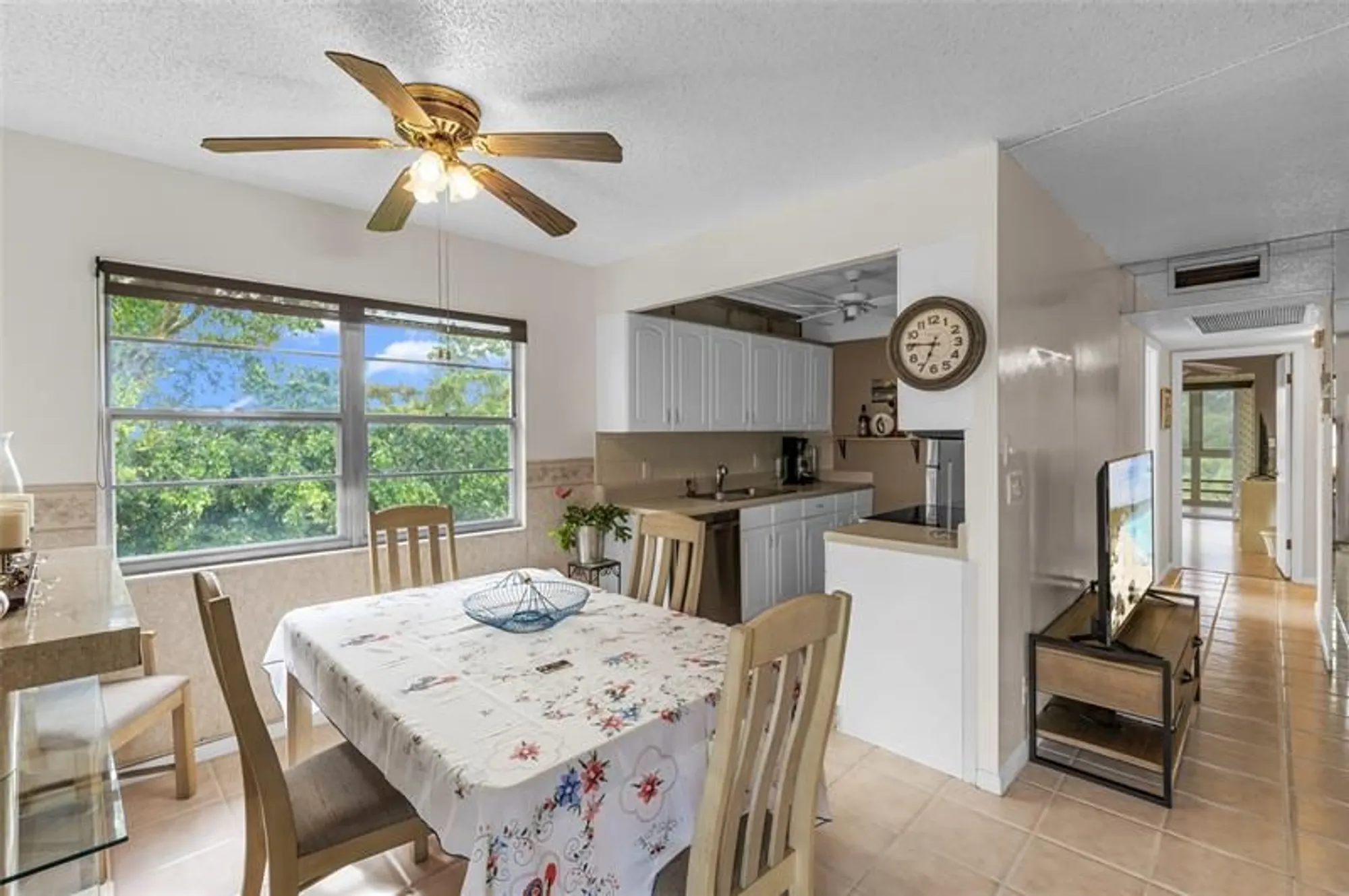 Property Slideshow image 5 of 49 | 4160 cambridge g # 4160, Deerfield Beach, FL, 33442