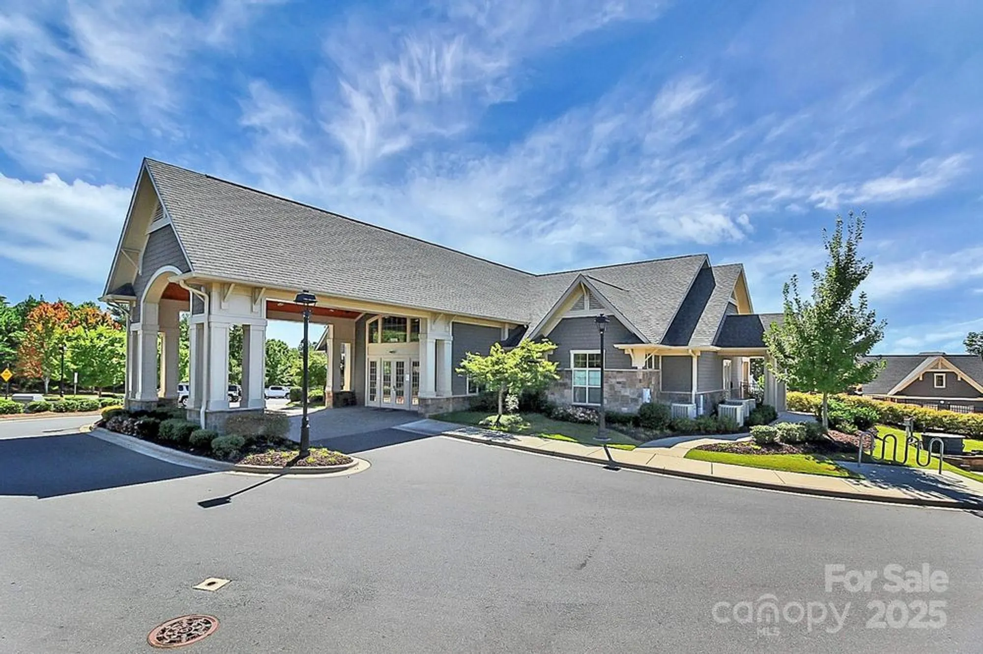 Property Slideshow image 5 of 46 | 14920 high bluff ct, Charlotte, NC, 28278