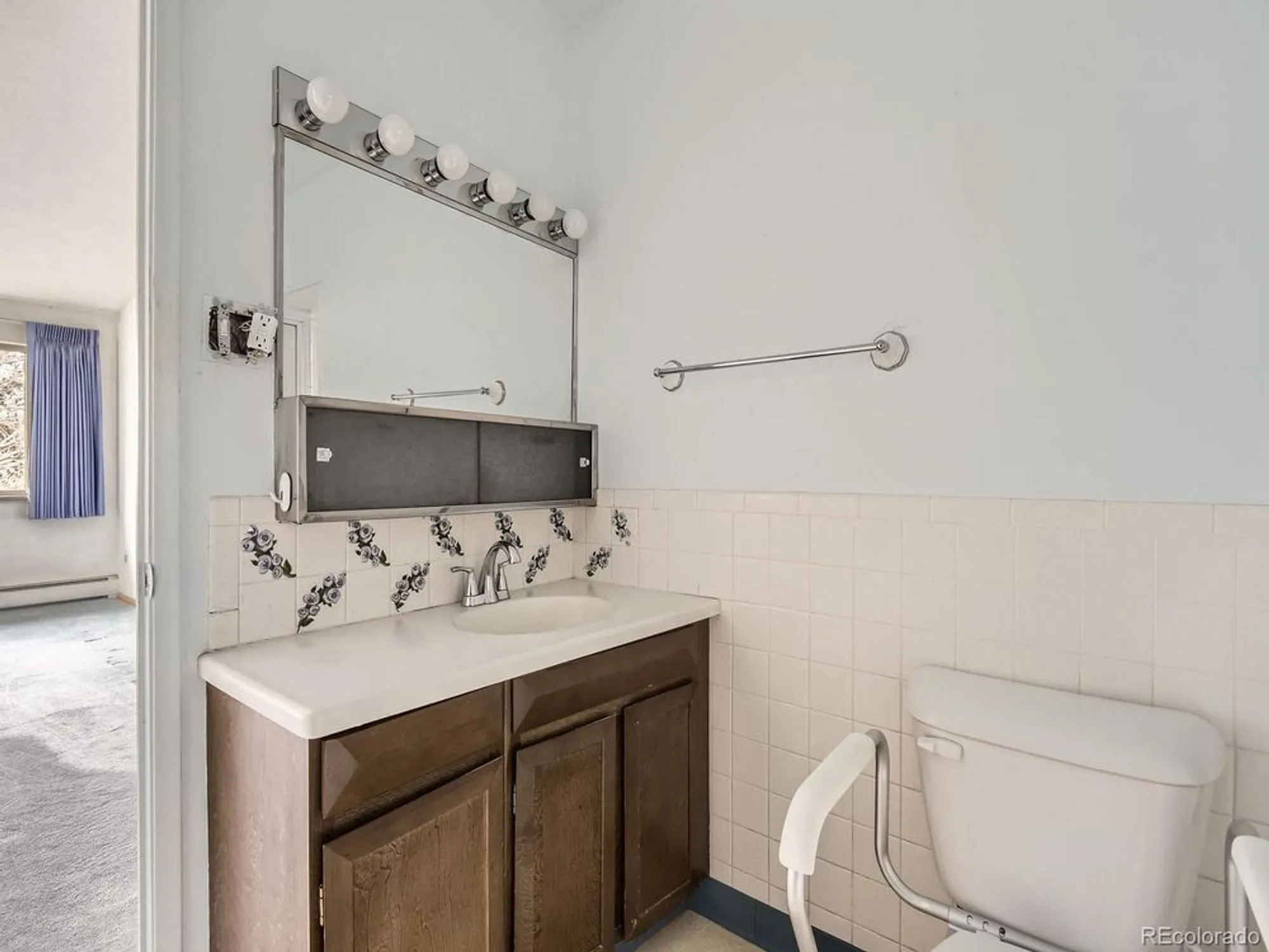Property Slideshow image 22 of 32 | 625 s alton way 3d, Denver, CO, 80247