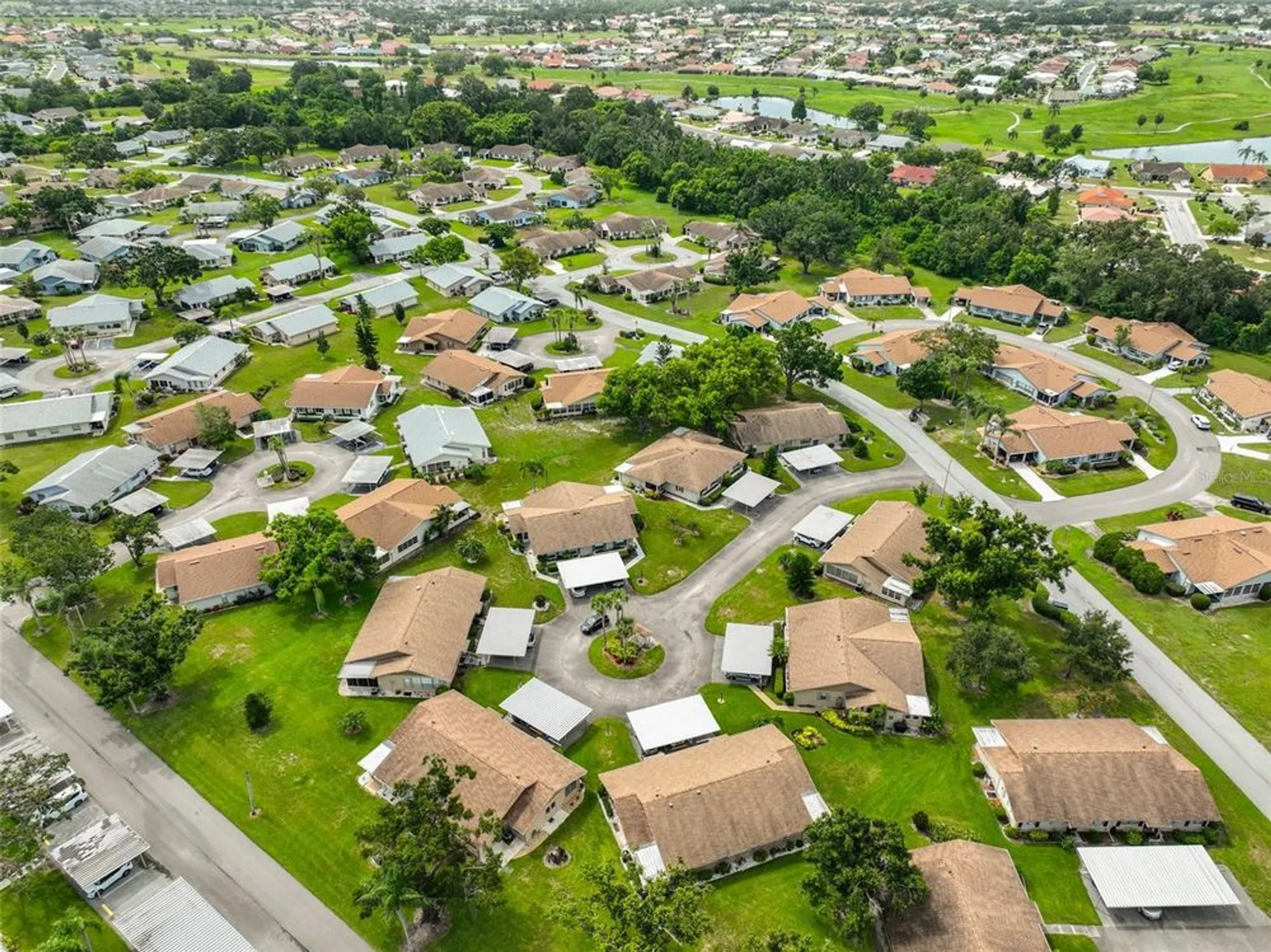 Property Slideshow image 34 of 55 | 401 feltham trl a, Sun City Center, FL, 33573