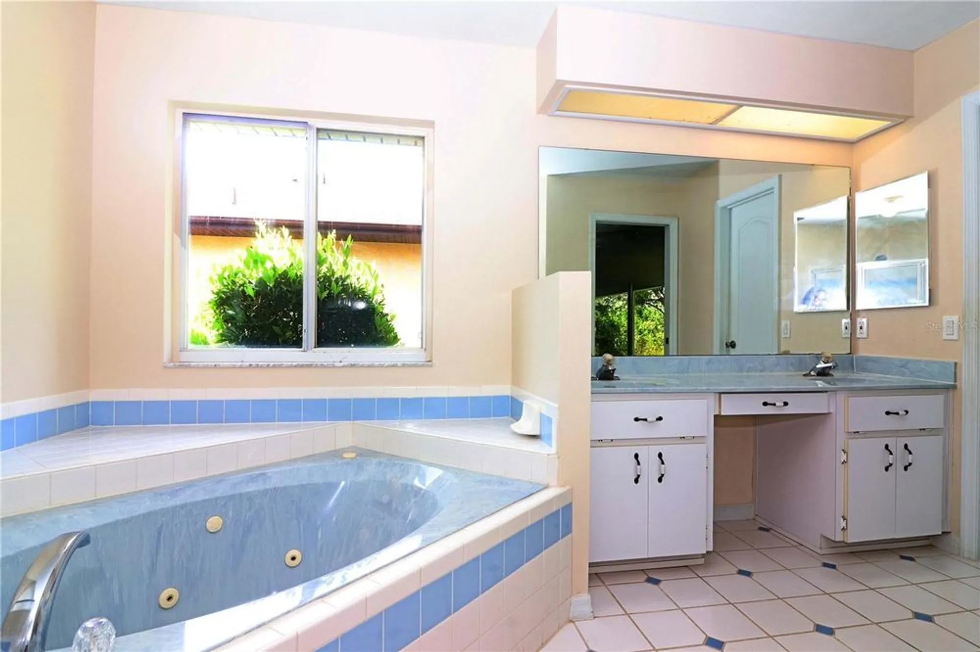Property Slideshow image 7 of 35 | 21502 king henry ave, Leesburg, FL, 34748
