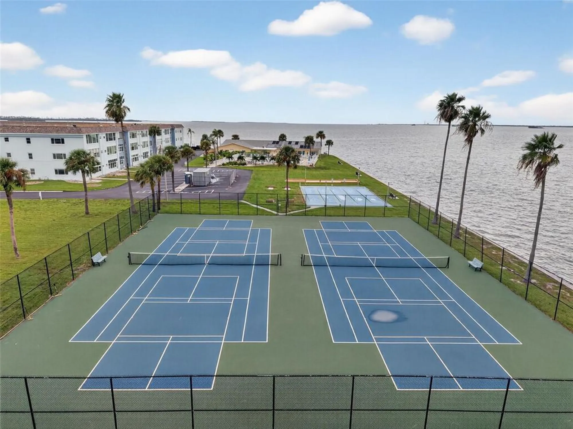 Property Slideshow image 37 of 44 | 2 causeway blvd 101, Dunedin, FL, 34698