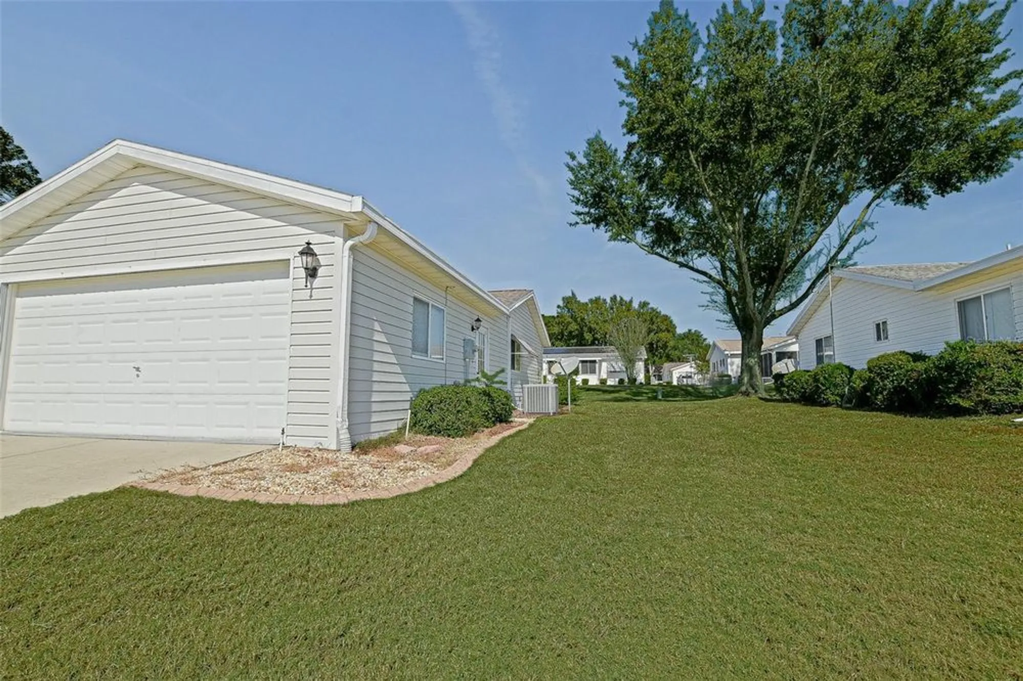 Property Slideshow image 6 of 53 | 9509 se 173rd ln, Summerfield, FL, 34491