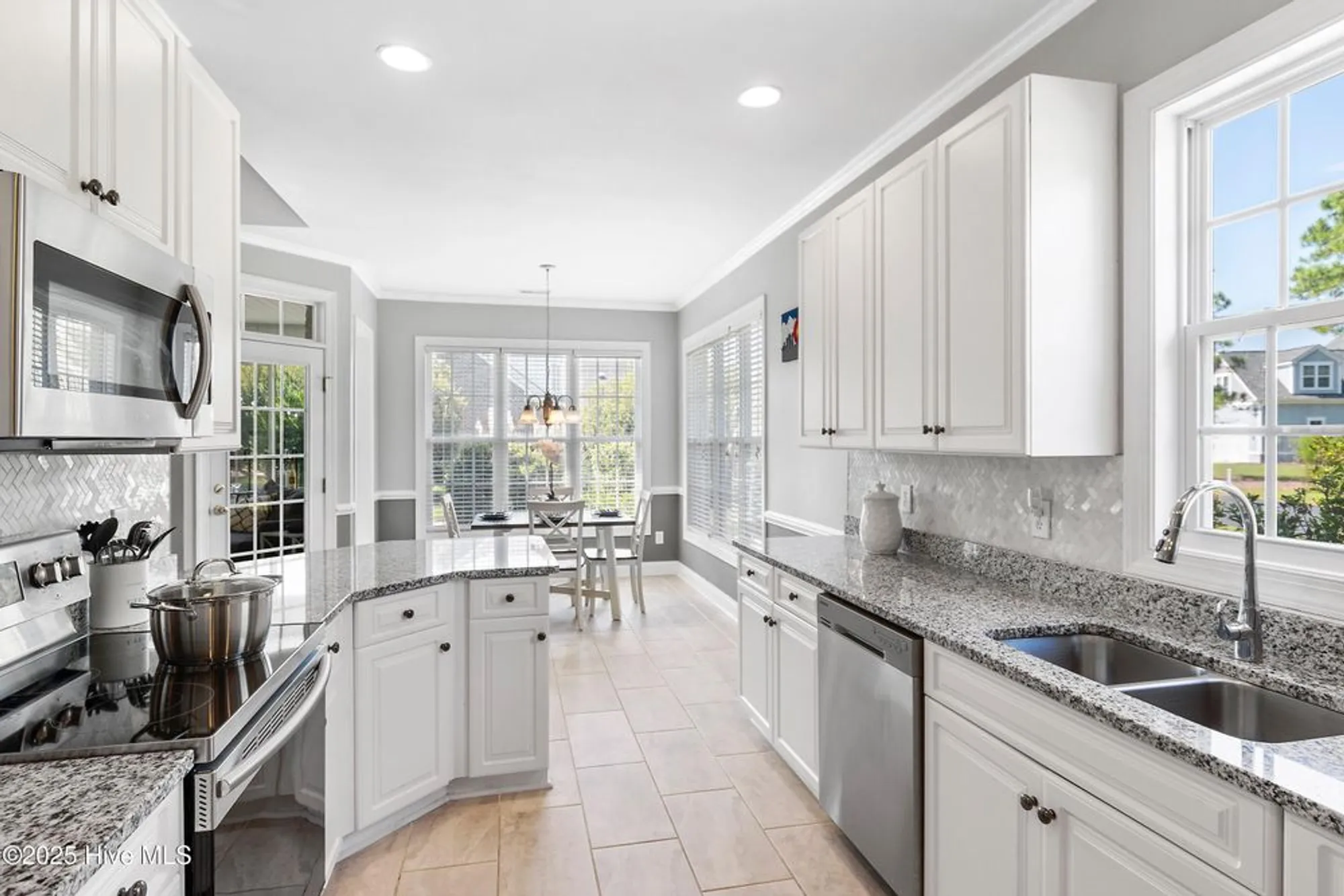 Property Slideshow image 21 of 48 | 3785 club cottage dr, Southport, NC, 28461