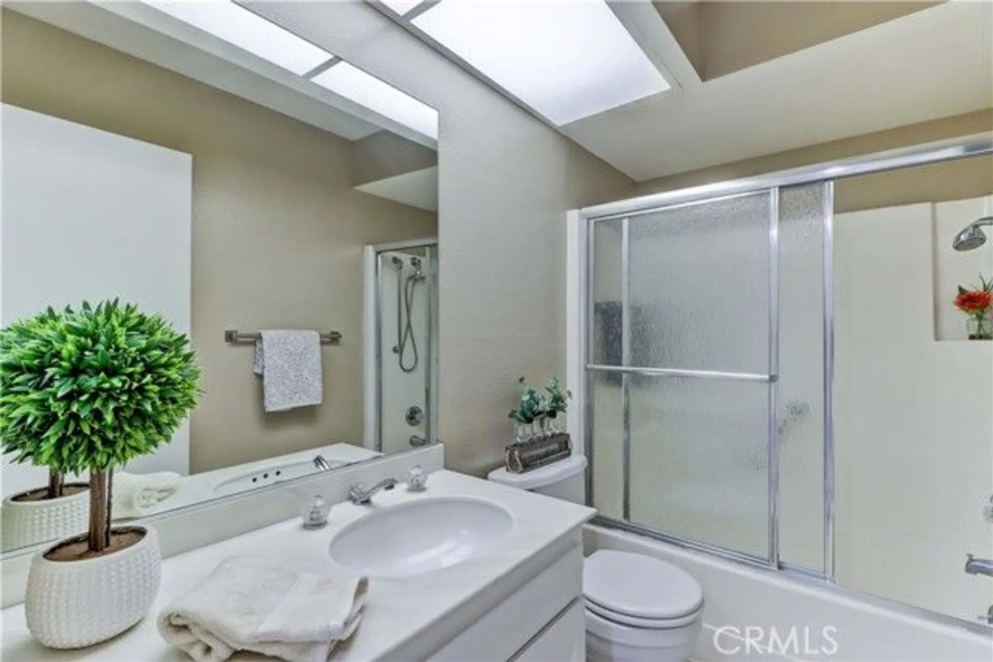 Property Slideshow image 22 of 56 | 3361 monte hermoso n, Laguna Woods, CA, 92637