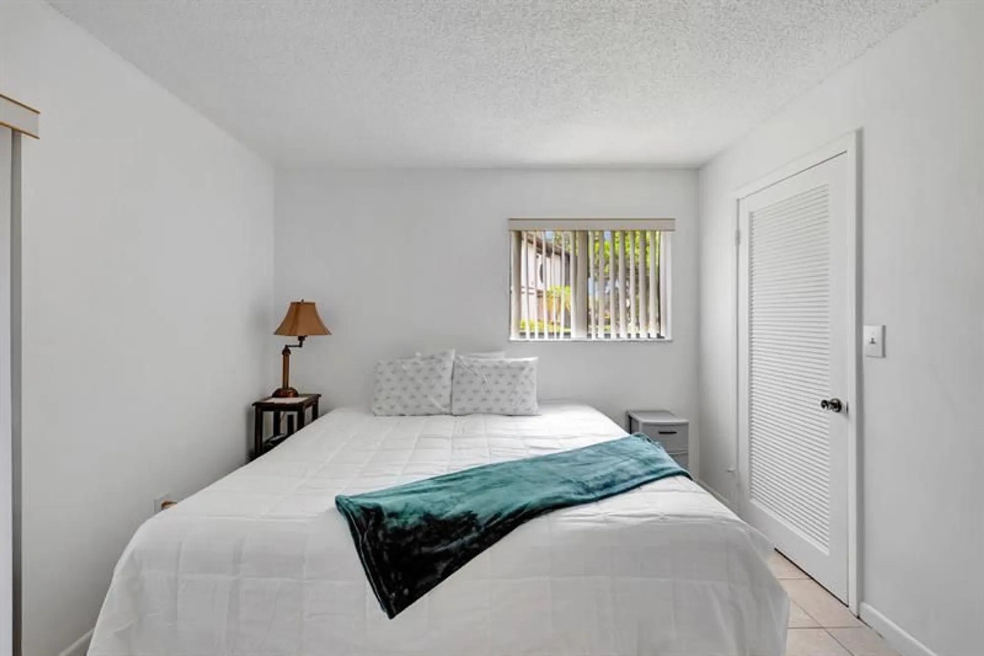 Property Slideshow image 14 of 25 | 9460 s belfort cir # l3-111, Tamarac, FL, 33321
