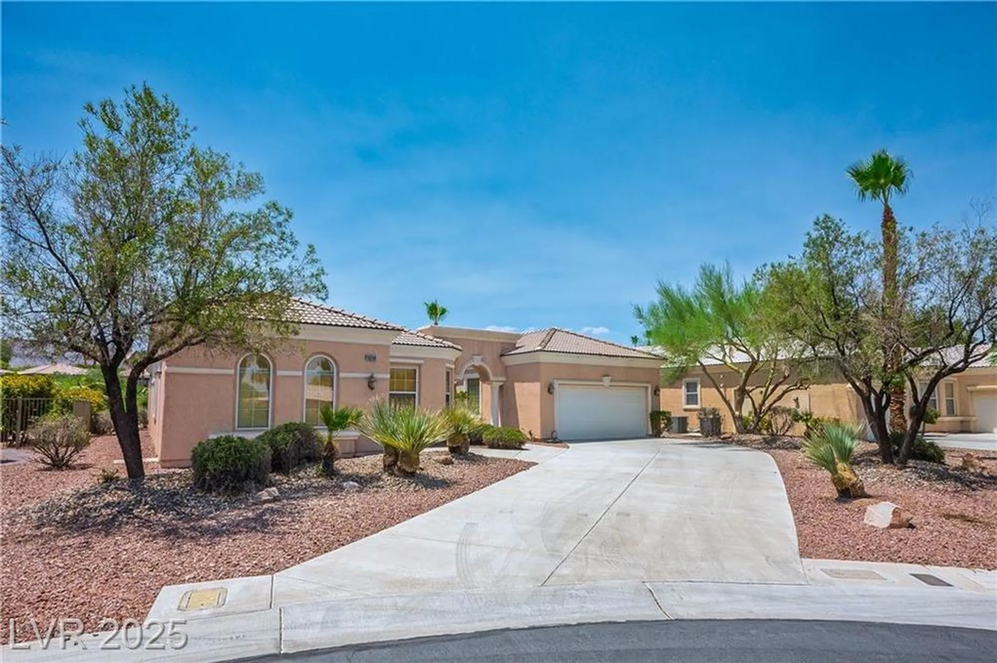 Property Slideshow image 4 of 79 | 10248 andante ct, Las Vegas, NV, 89135