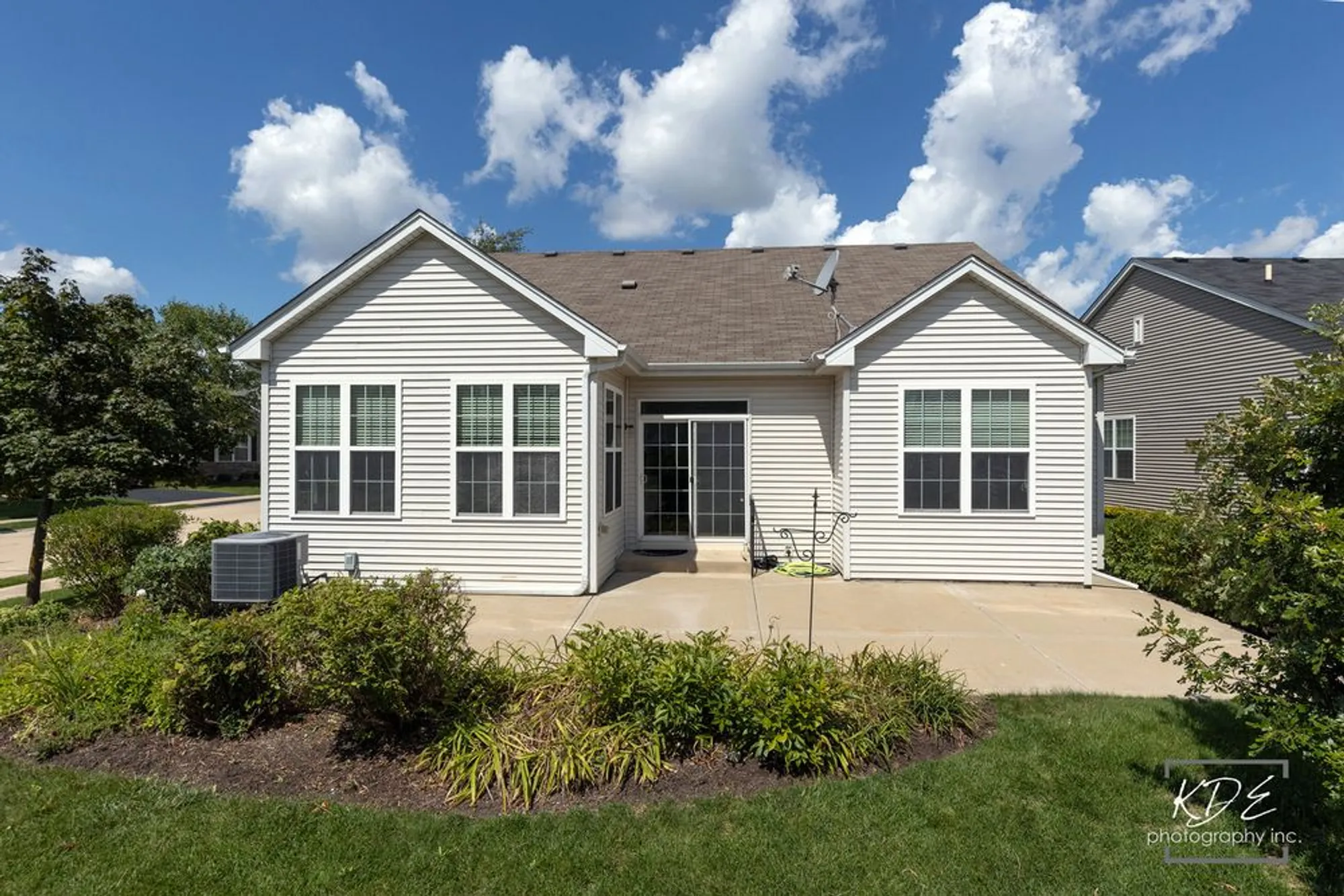 Property Slideshow image 31 of 33 | 2836 hillcrest cir, Naperville, IL, 60564