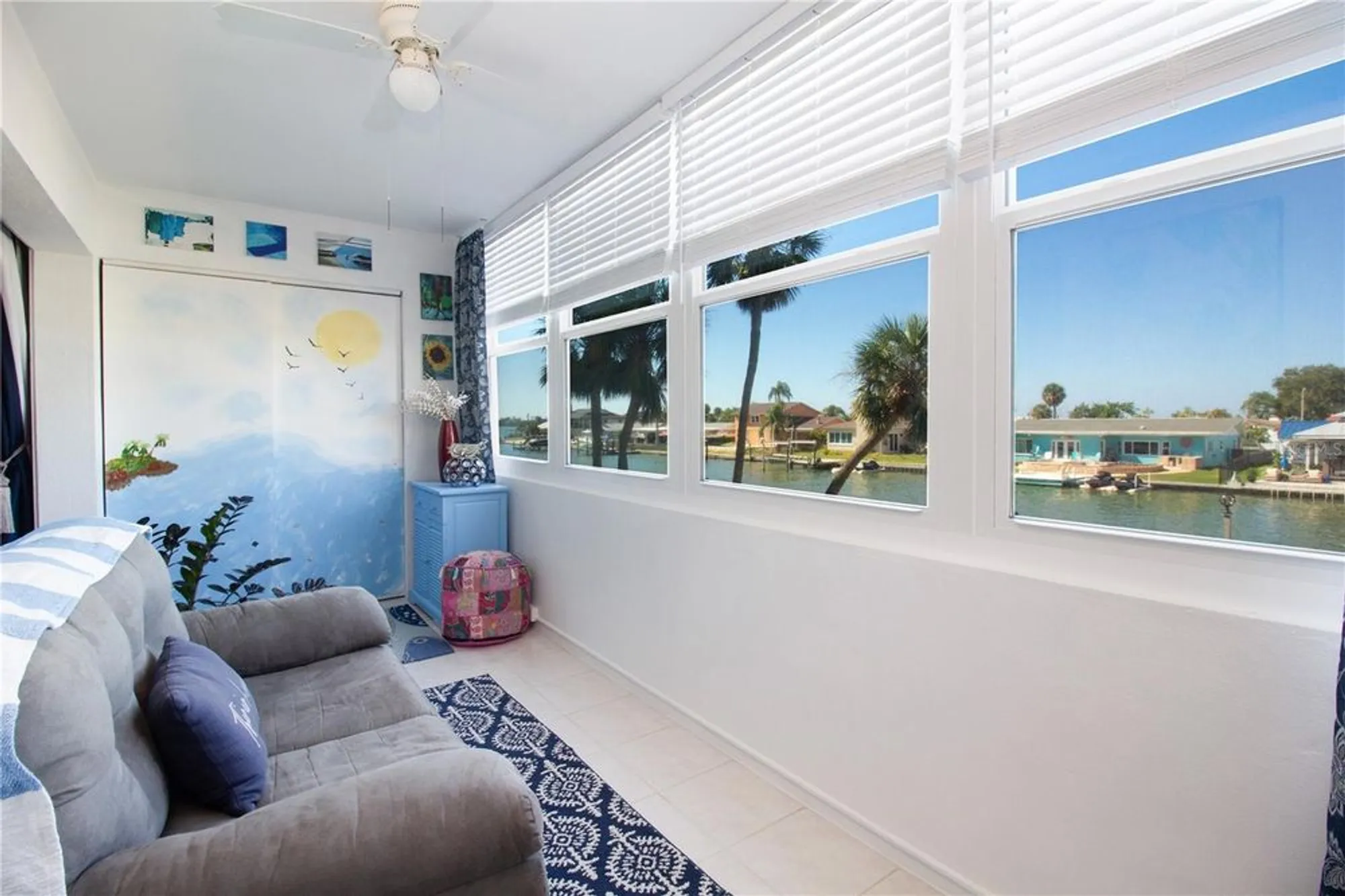 Property Slideshow image 17 of 31 | 4725 cove cir apt 207, Saint Petersburg, FL, 33708