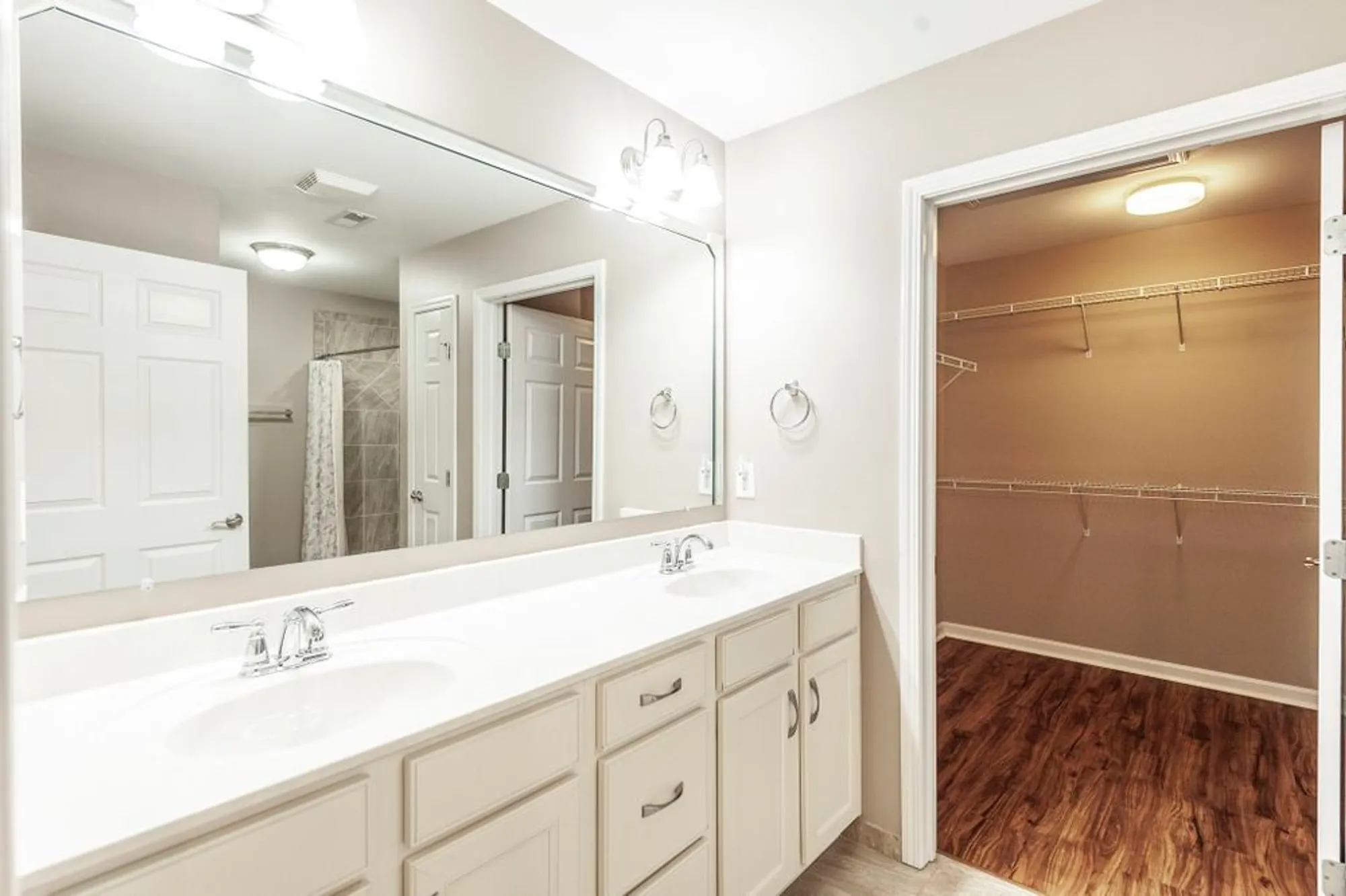 Property Slideshow image 22 of 35 | 395 devon chase hl unit 3001, Gallatin, TN, 37066