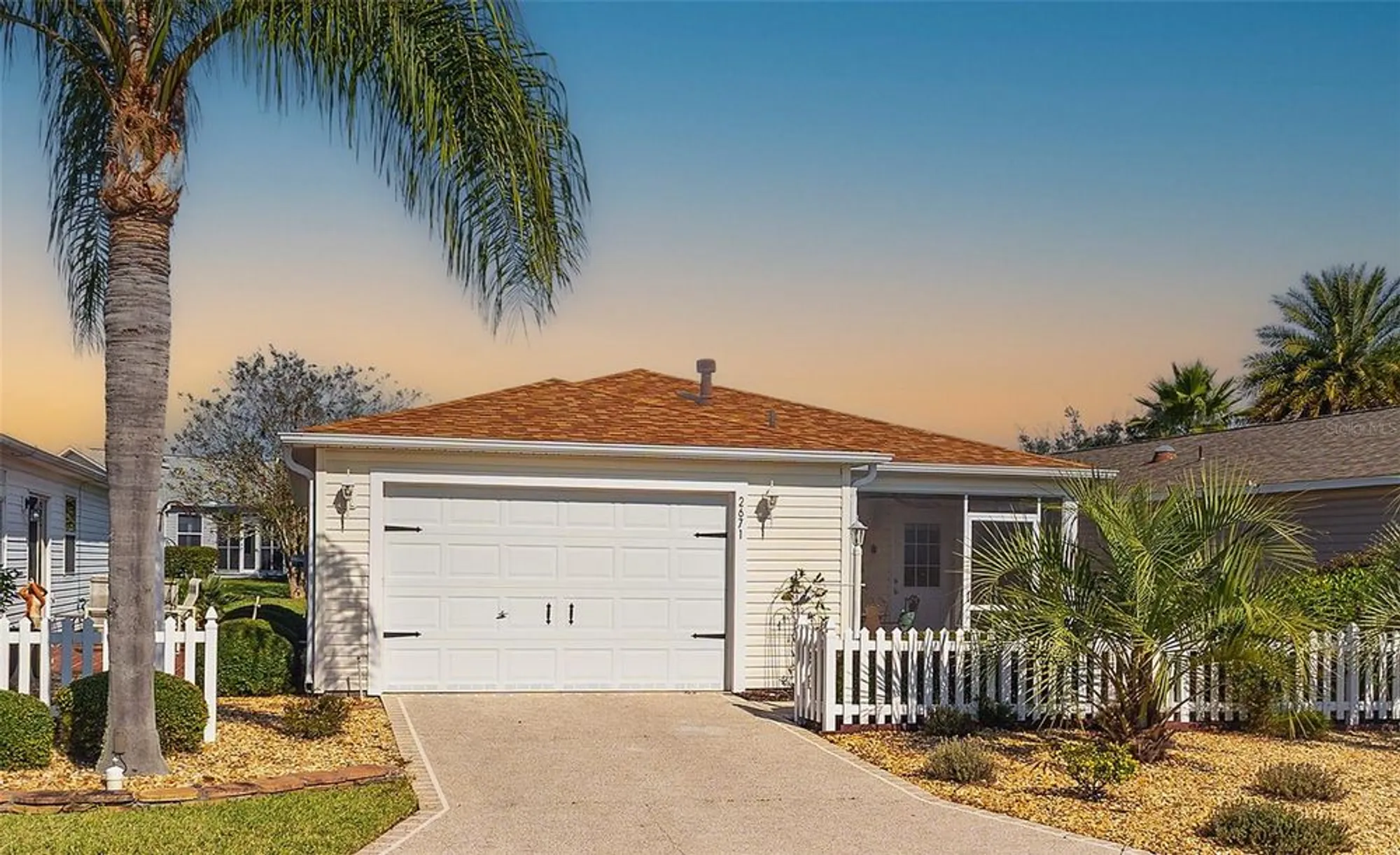 Property Slideshow image 1 of 26 | 2671 collington dr, The Villages, FL, 32162