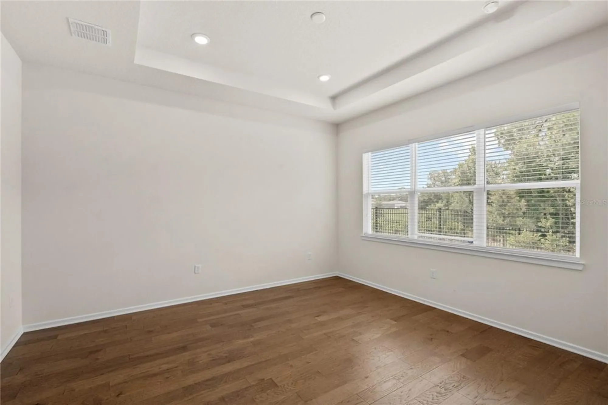 Property Slideshow image 21 of 52 | 15084 canopy cover dr, Winter Garden, FL, 34787