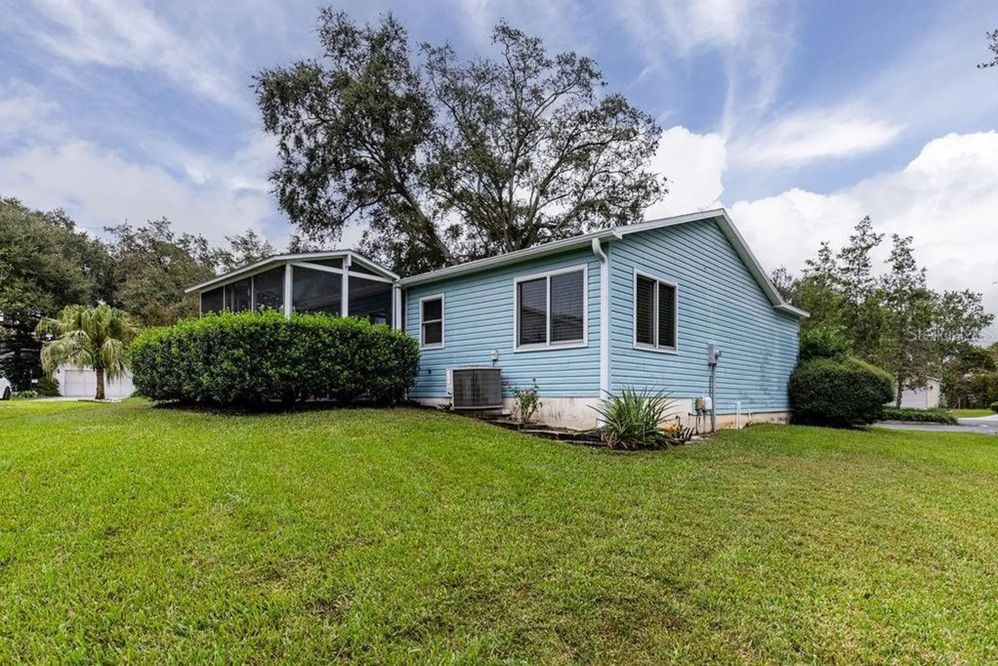 Property Slideshow image 7 of 37 | 1501 alfonso ln, The Villages, FL, 32159