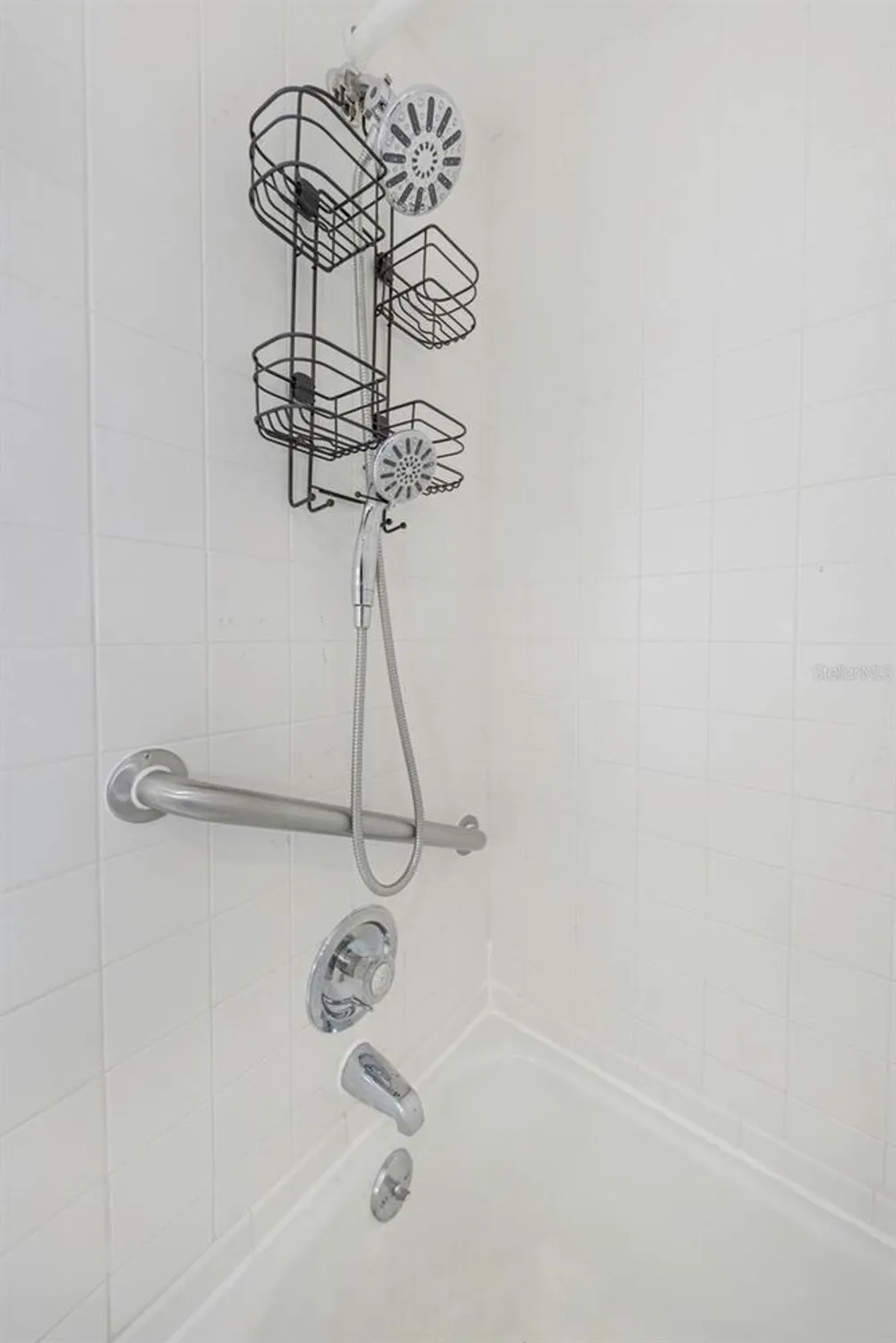 Property Slideshow image 32 of 95 | 4550 cove cir apt 207, St Petersburg, FL, 33708