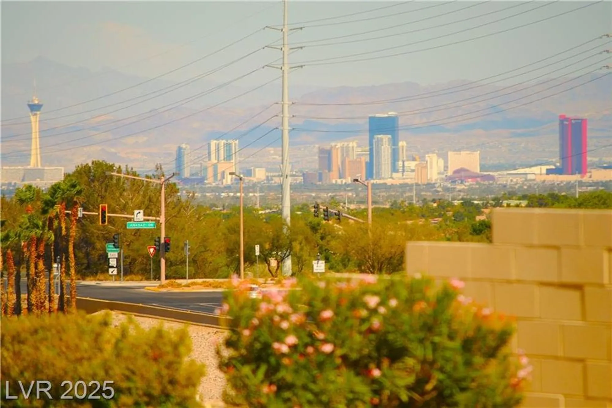 Property Slideshow image 24 of 38 | 10525 mission lakes ave, Las Vegas, NV, 89134