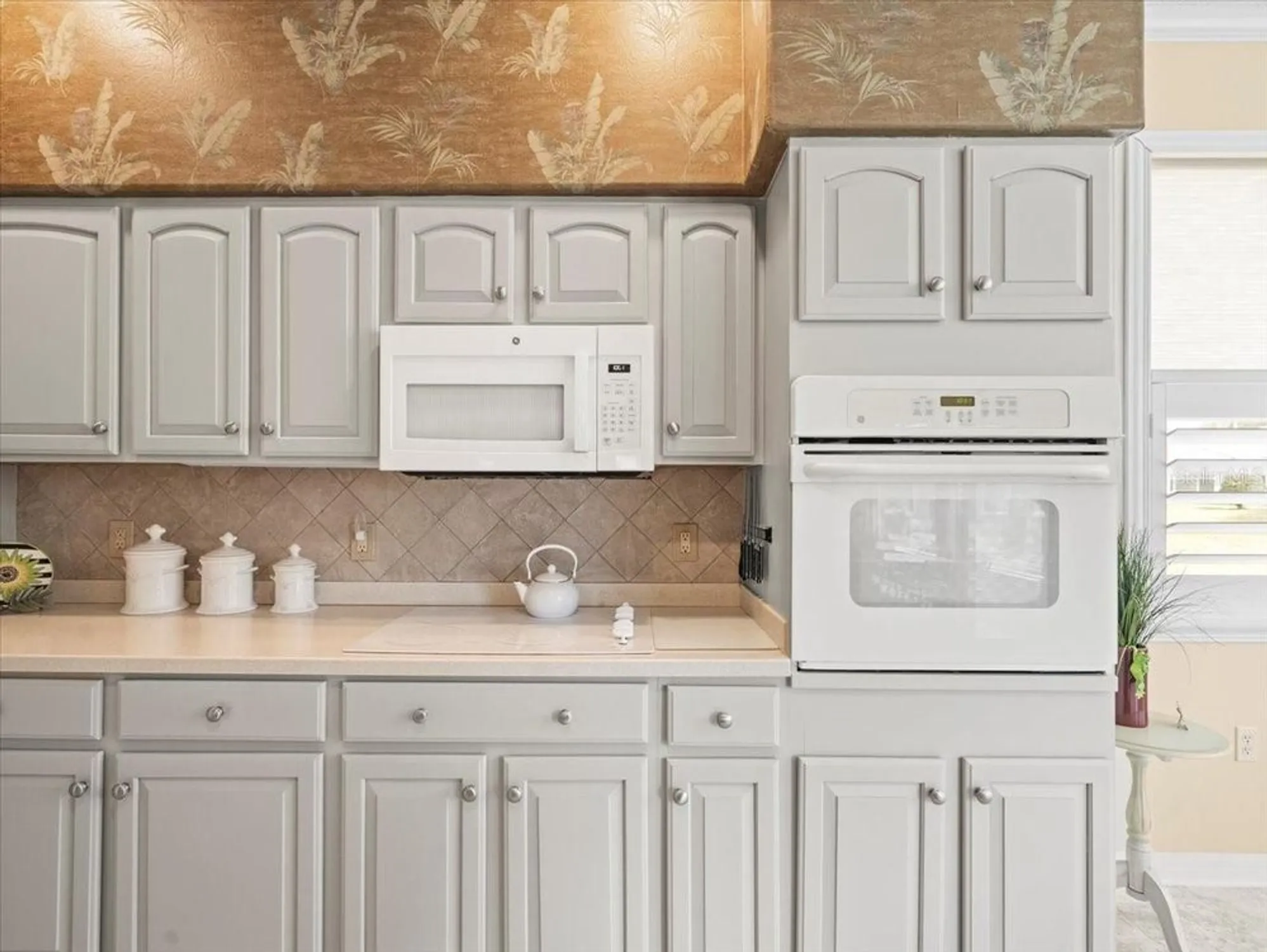 Property Slideshow image 20 of 57 | 18514 hidden pines way, Hudson, FL, 34667