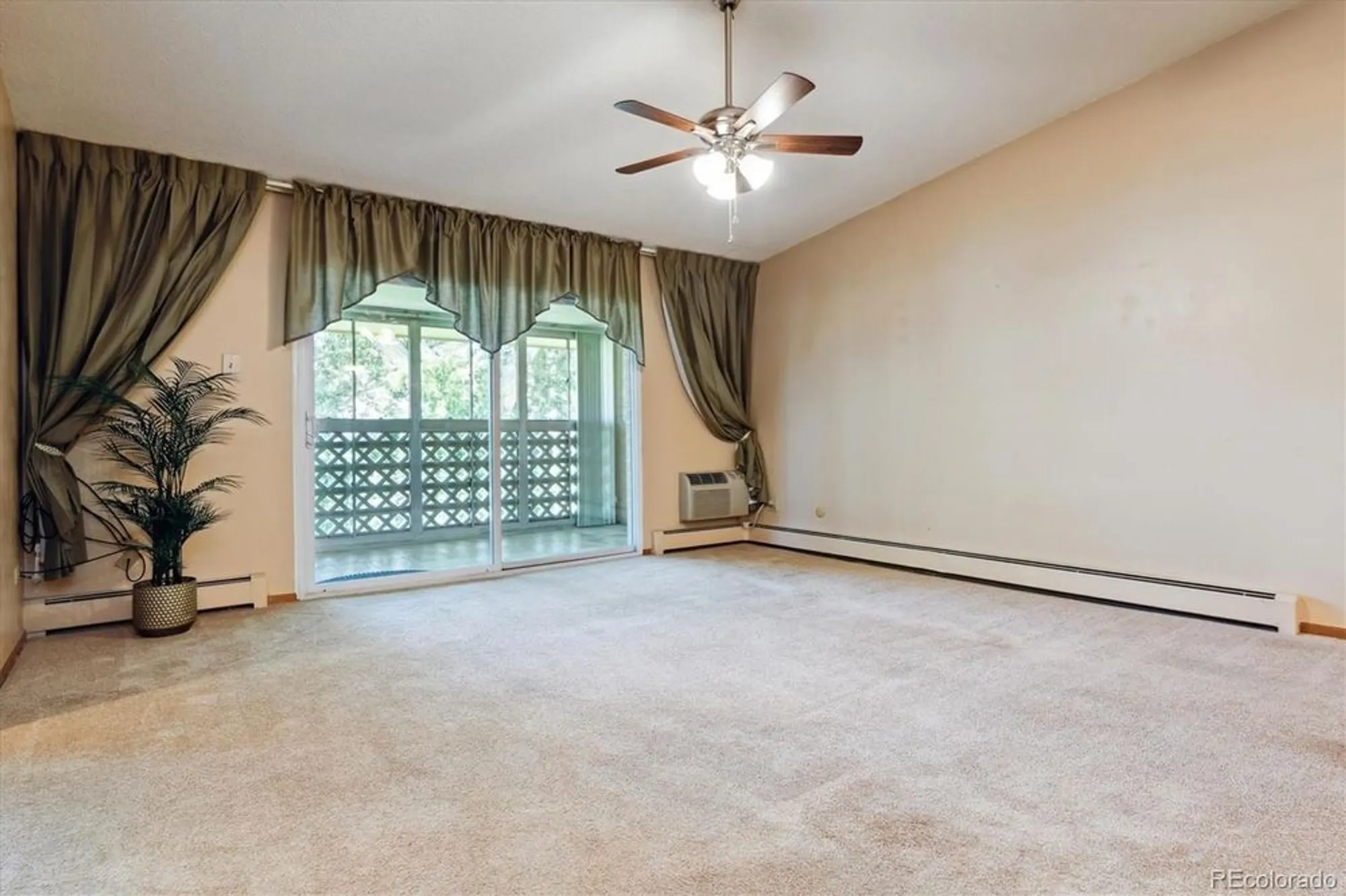 Property Slideshow image 5 of 34 | 585 s alton way apt 4d, Denver, CO, 80247