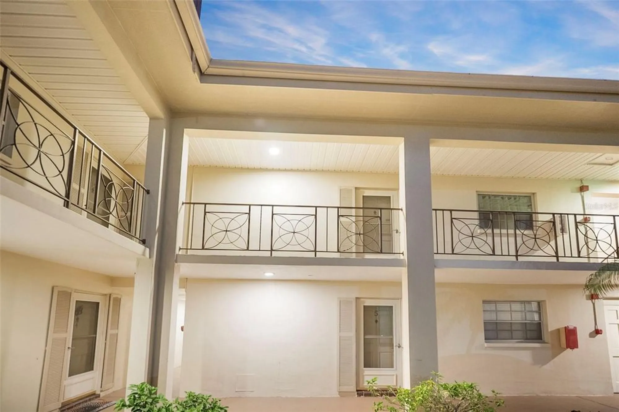 Property Slideshow image 24 of 27 | 19029 us highway 19 n apt 6-16, Clearwater, FL, 33764