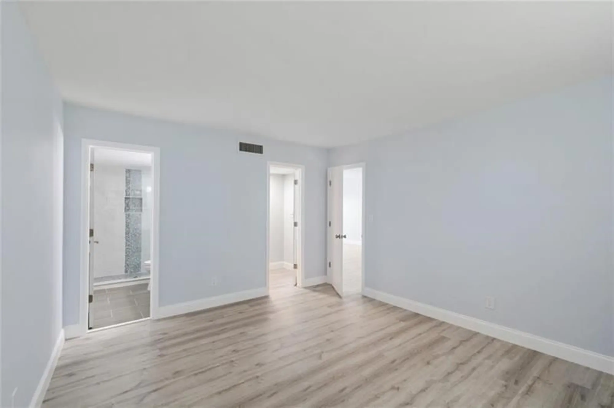 Property Slideshow image 11 of 31 | 2731 ne 14th street cswy apt 232, Pompano Beach, FL, 33062