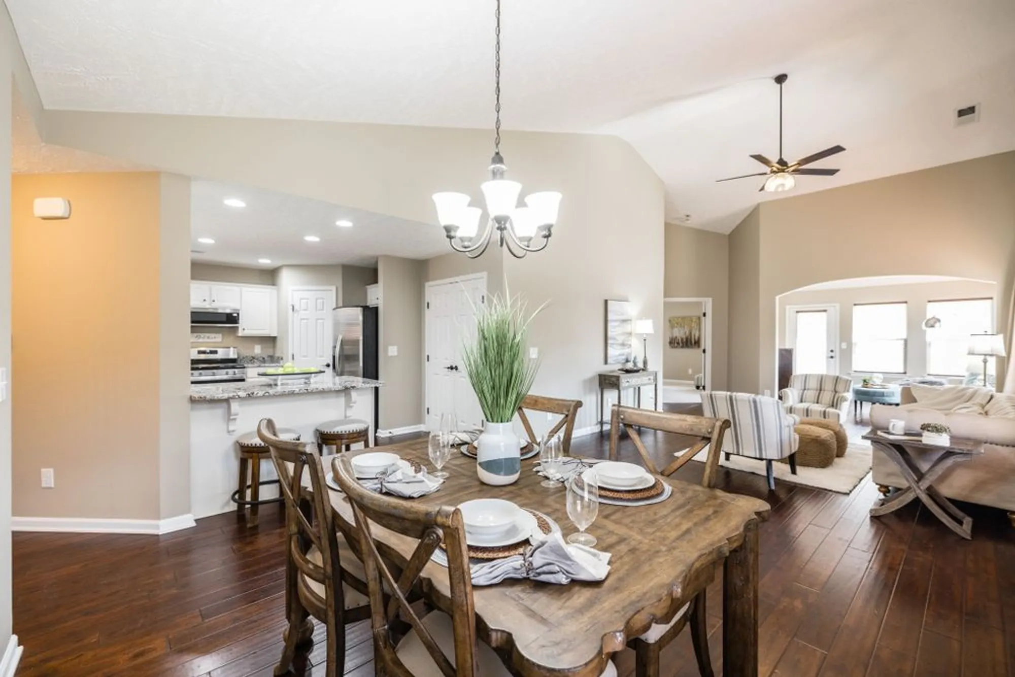 Property Slideshow image 1 of 68 | 395 devon chase hl unit 5104, Gallatin, TN, 37066