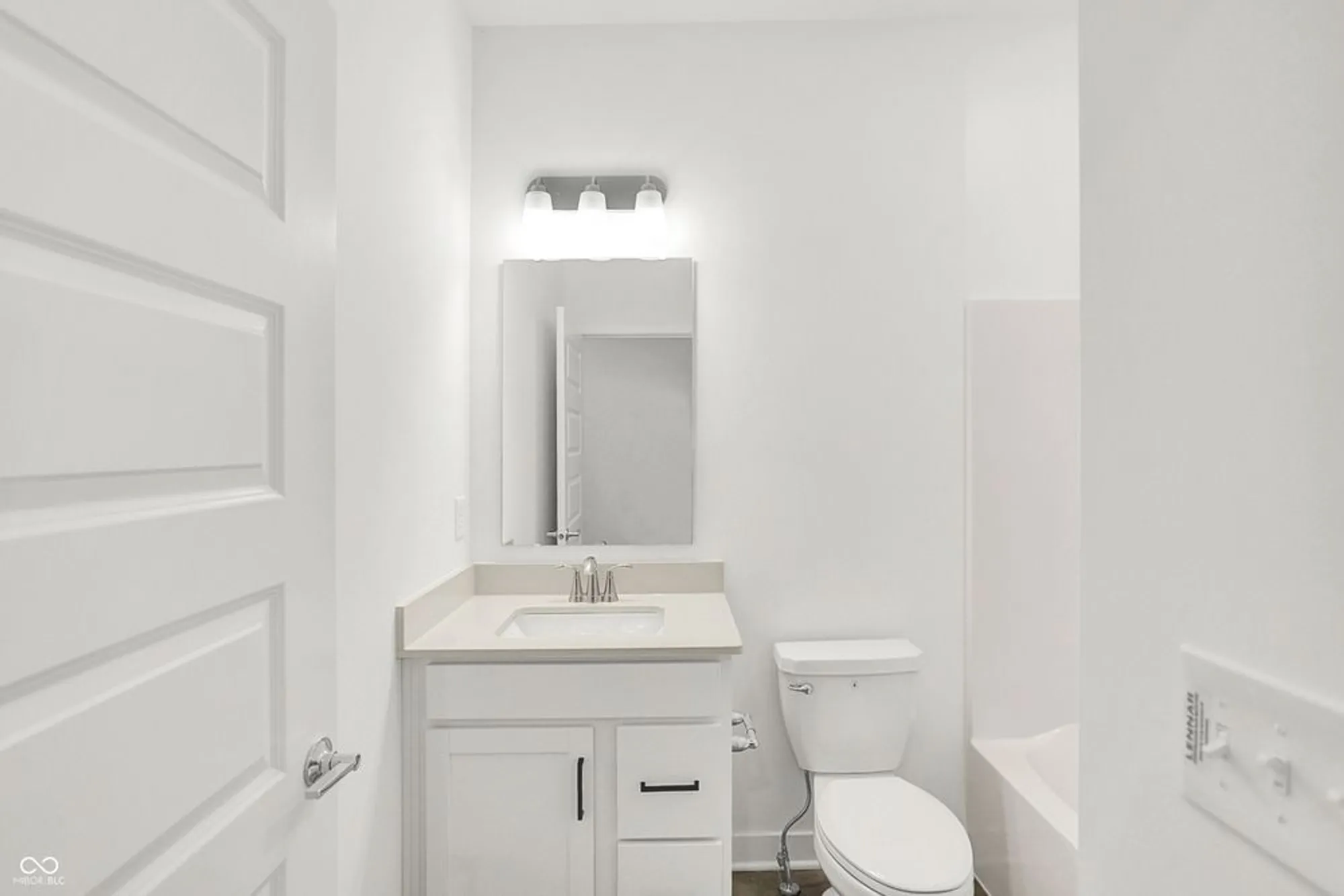 Property Slideshow image 27 of 34 | 5270 nettleton way, Avon, IN, 46123