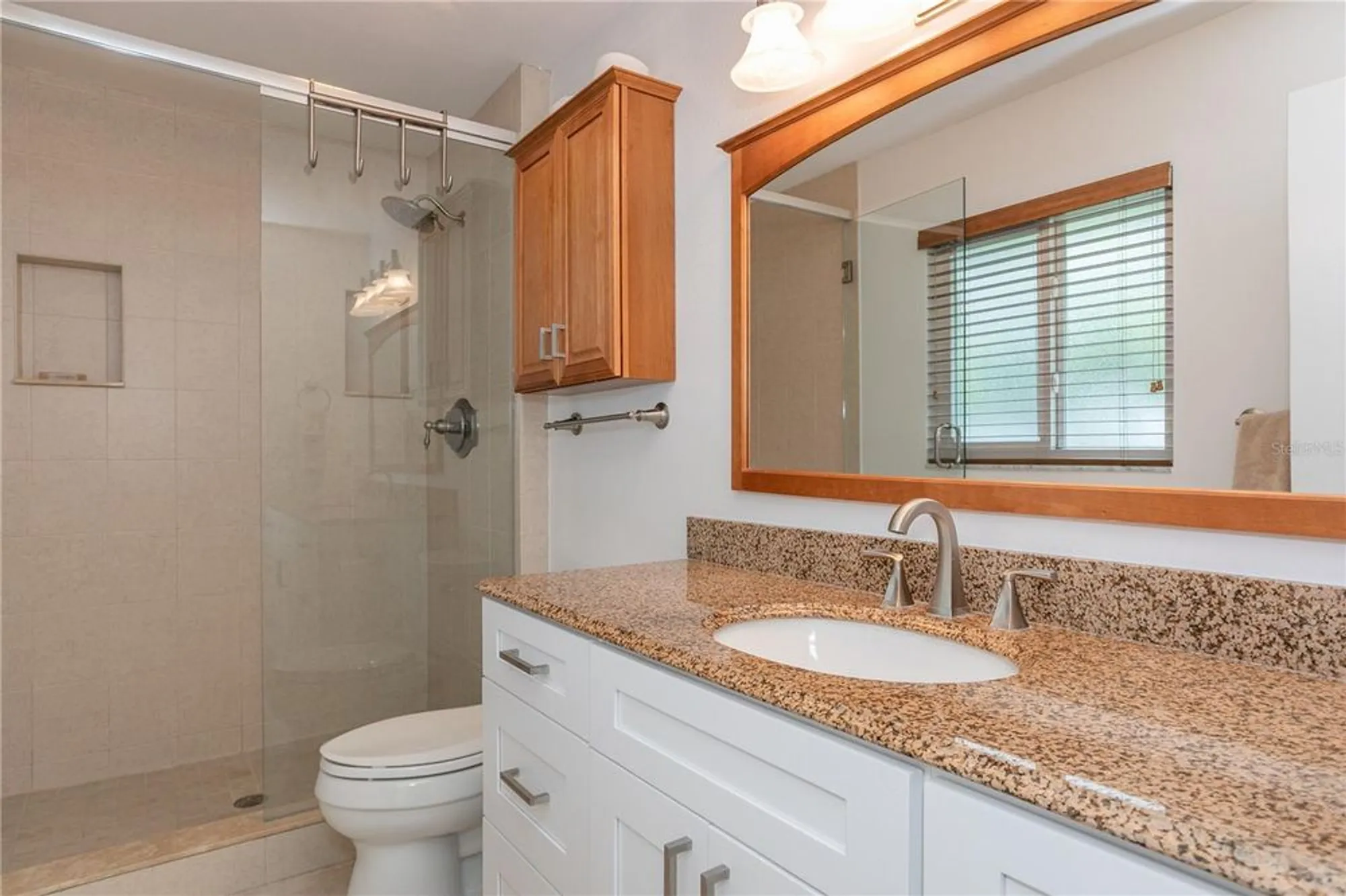 Property Slideshow image 31 of 62 | 214 fair winds dr # 214, Nokomis, FL, 34275