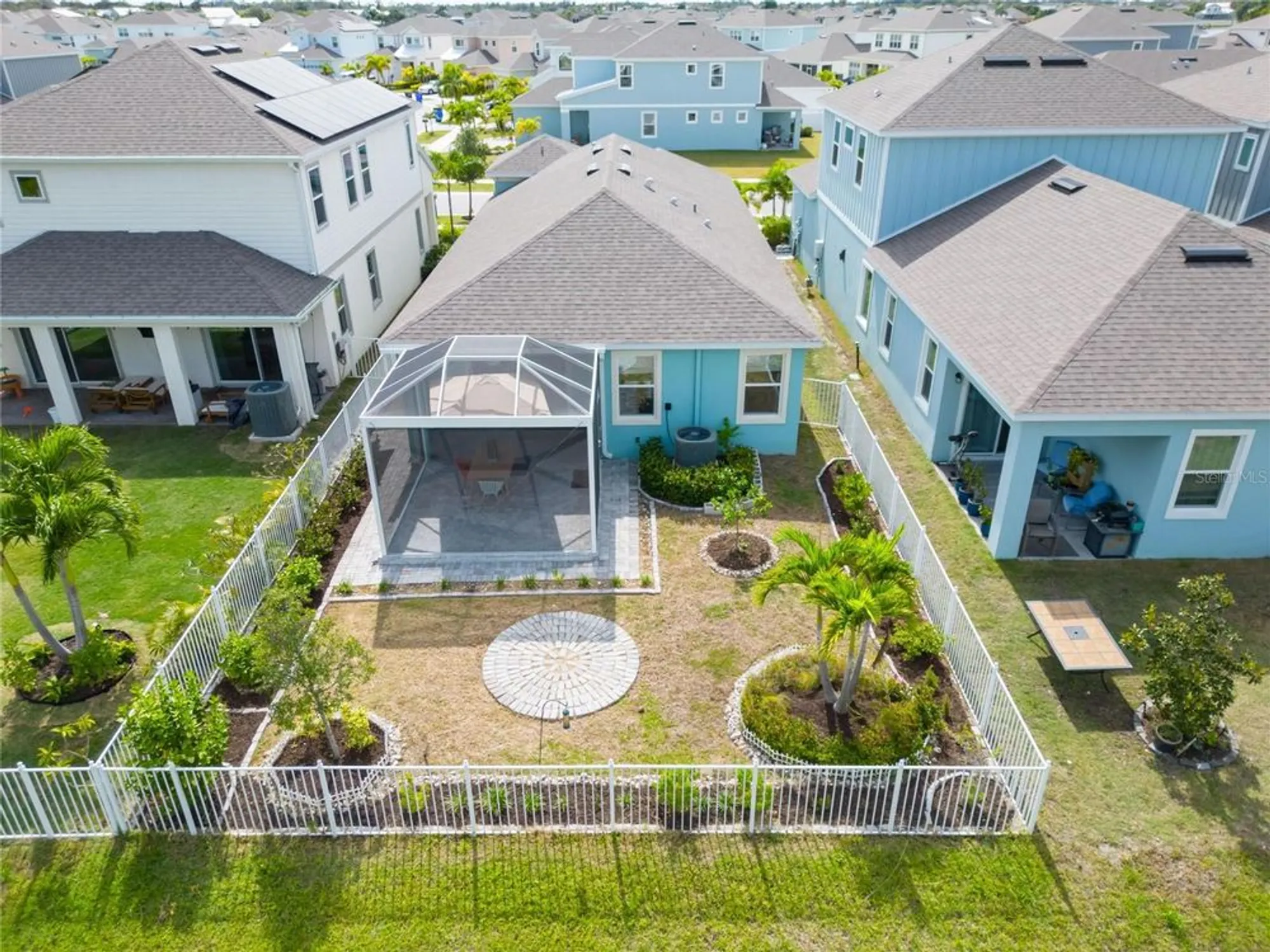 Property Slideshow image 65 of 91 | 411 sandsend ct, Apollo Beach, FL, 33572