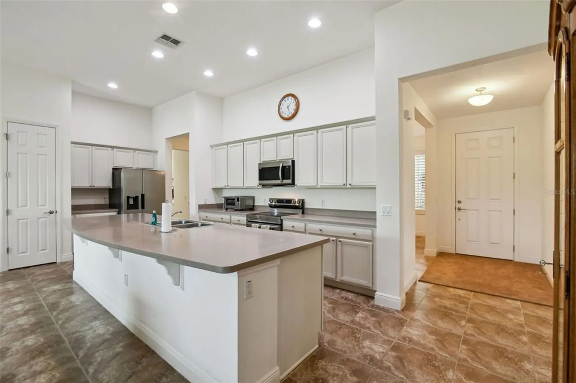 Property Slideshow image 9 of 52 | 531 villa park rd, Kissimmee, FL, 34759