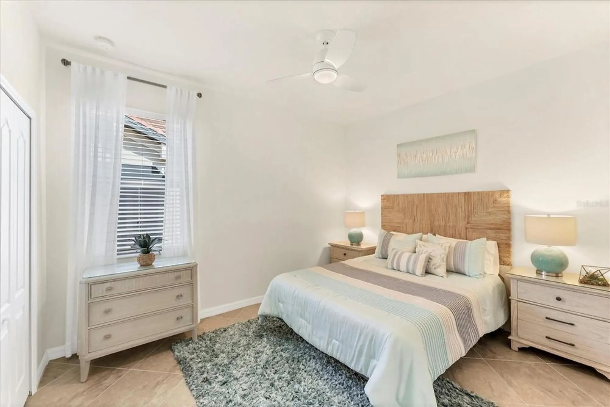 Property Slideshow image 19 of 47 | 10072 cozy grove dr, Venice, FL, 34293