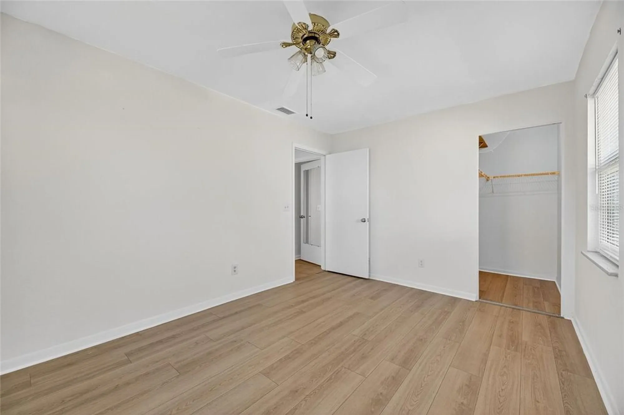 Property Slideshow image 23 of 37 | 1238 fordham dr, Sun City Center, FL, 33573
