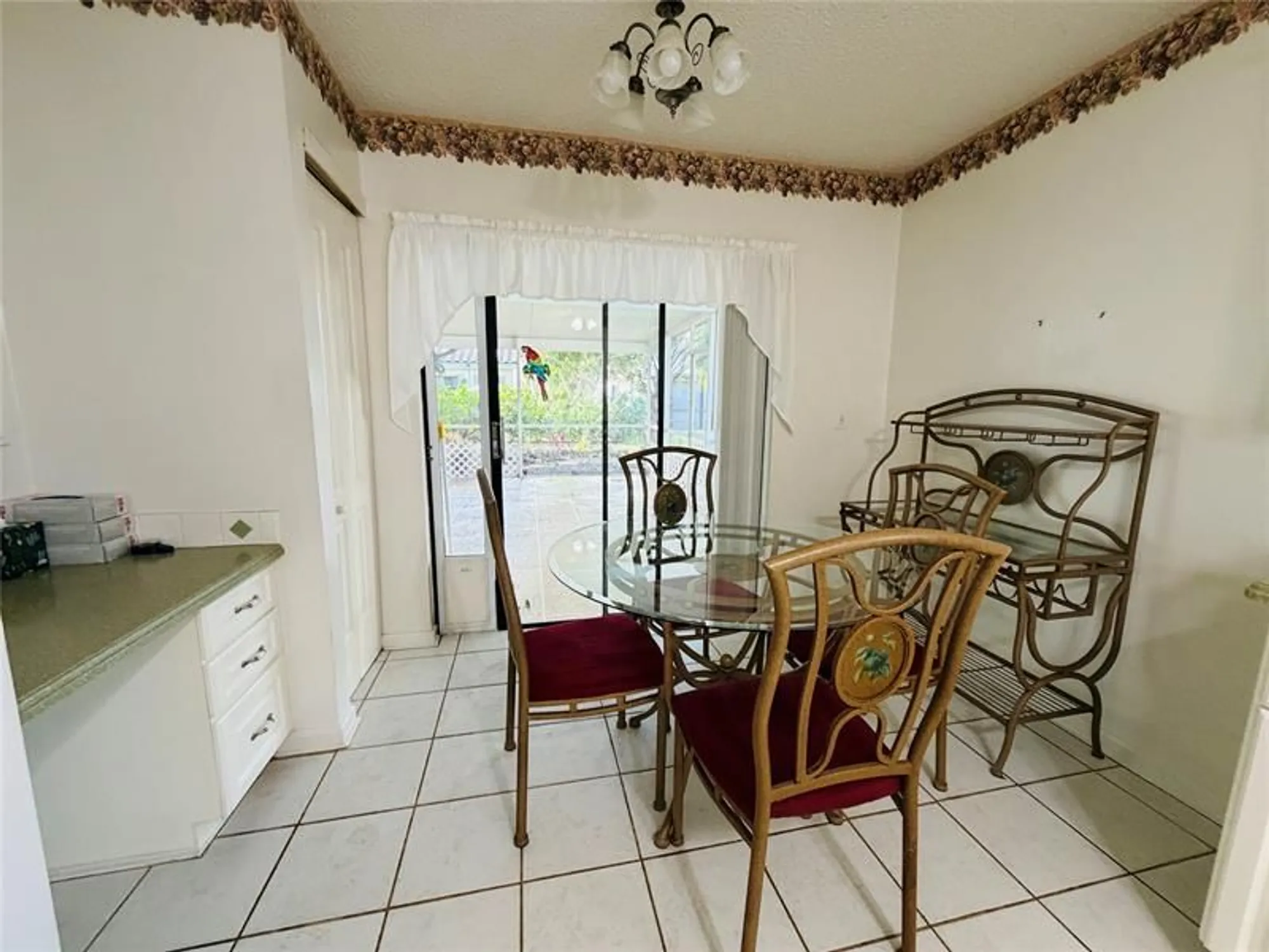 Property Slideshow image 12 of 29 | 7013 nw 107th ave, Tamarac, FL, 33321