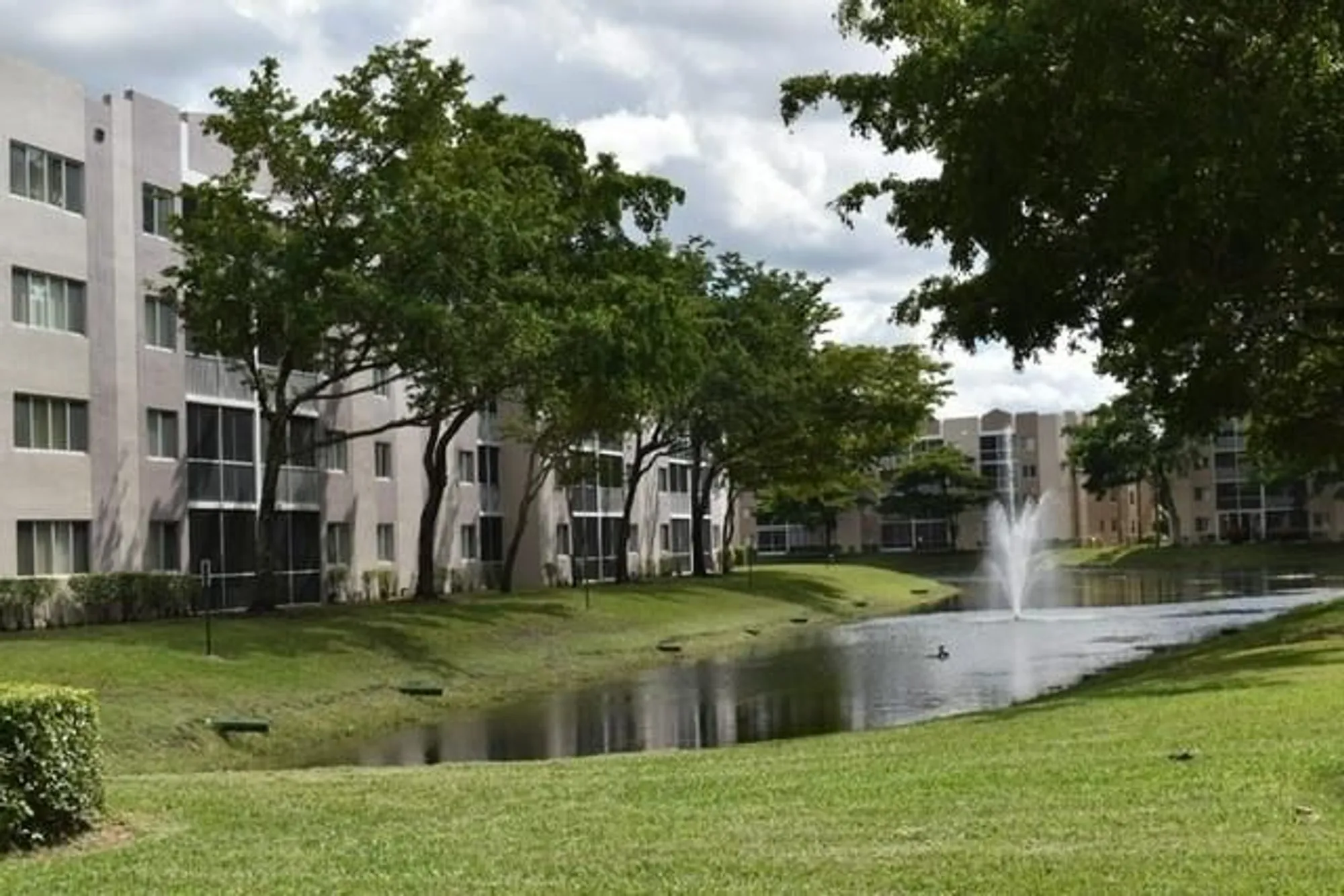 Property Slideshow image 17 of 29 | 9580 weldon cir apt k307, Fort Lauderdale, FL, 33321