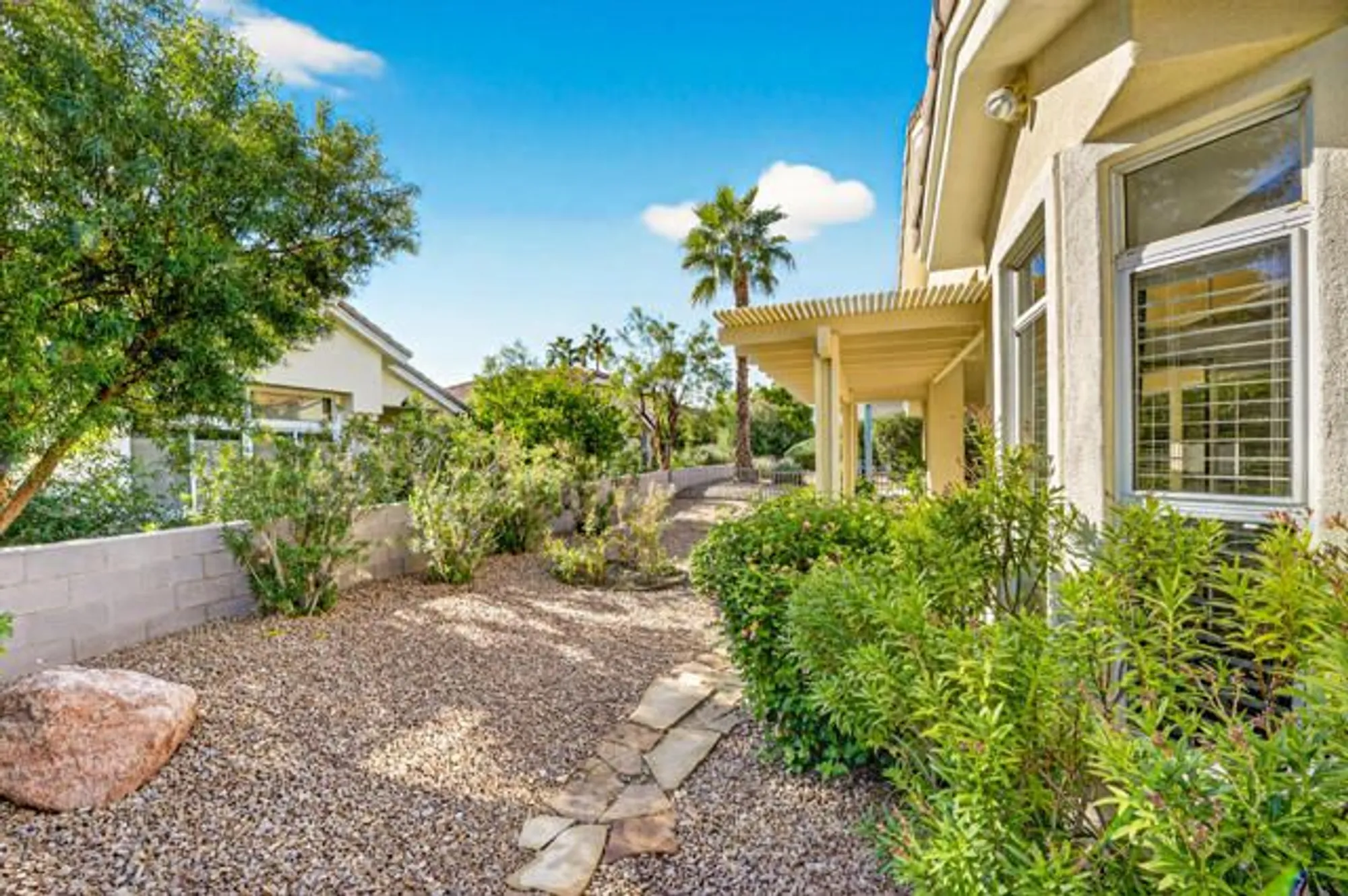 Property Slideshow image 23 of 37 | 78441 desert willow dr, Palm Desert, CA, 92211