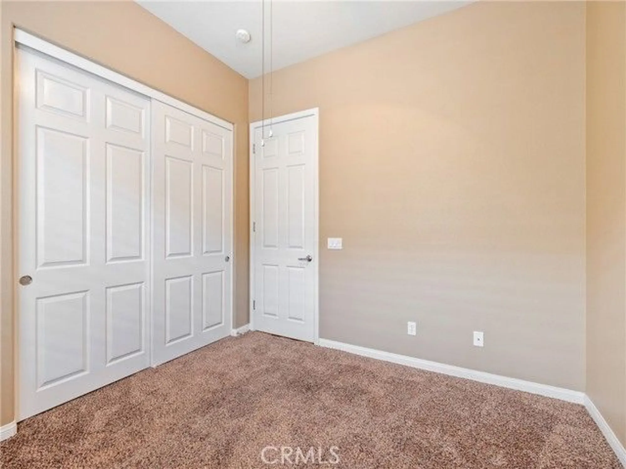 Property Slideshow image 31 of 36 | 10364 lakeshore dr, Apple Valley, CA, 92308