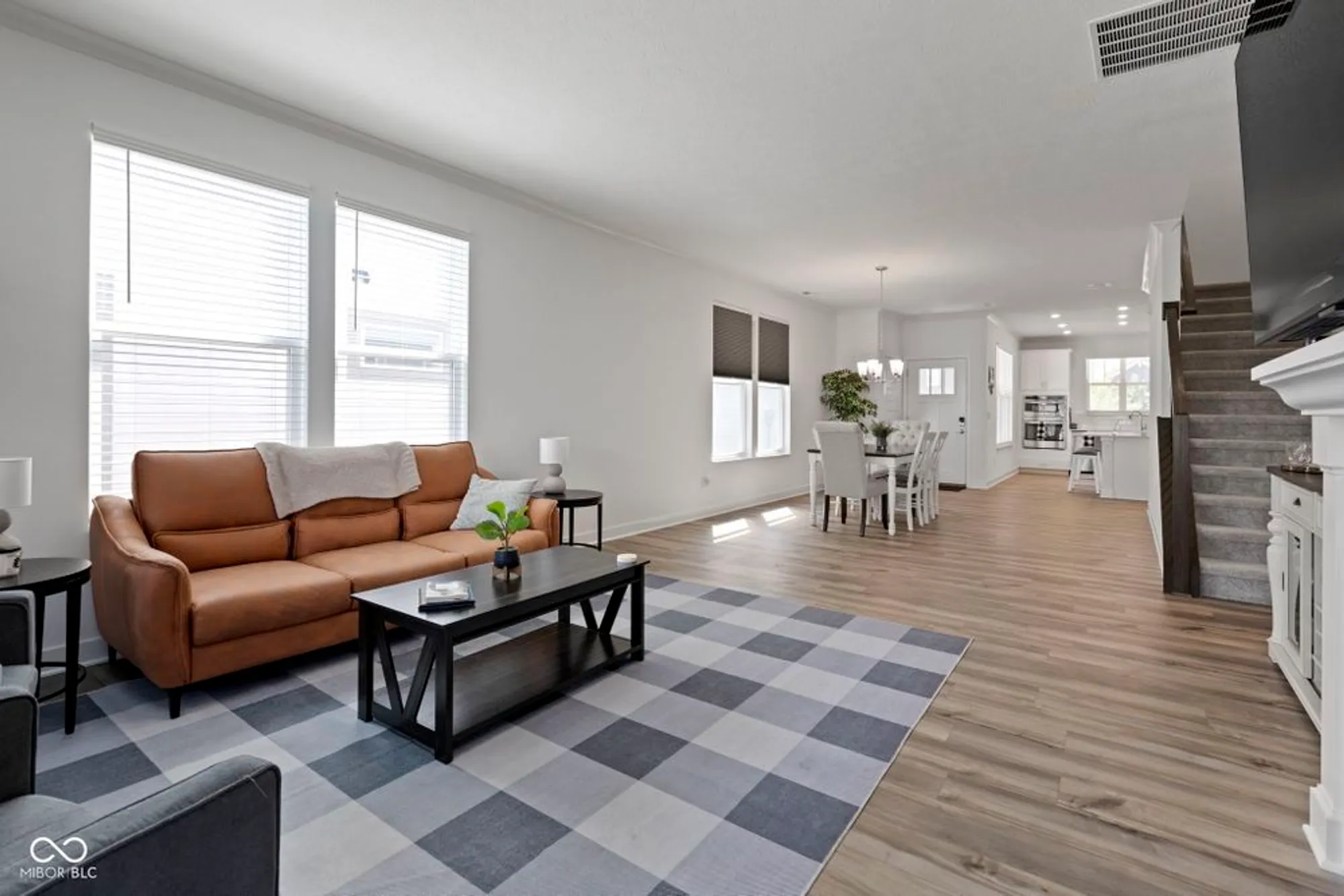 Property Slideshow image 15 of 40 | 335 ehrlich ln, Westfield, IN, 46074