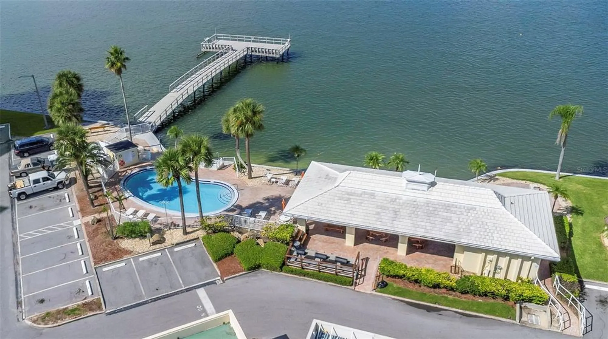 Property Slideshow image 60 of 95 | 4550 cove cir apt 207, St Petersburg, FL, 33708