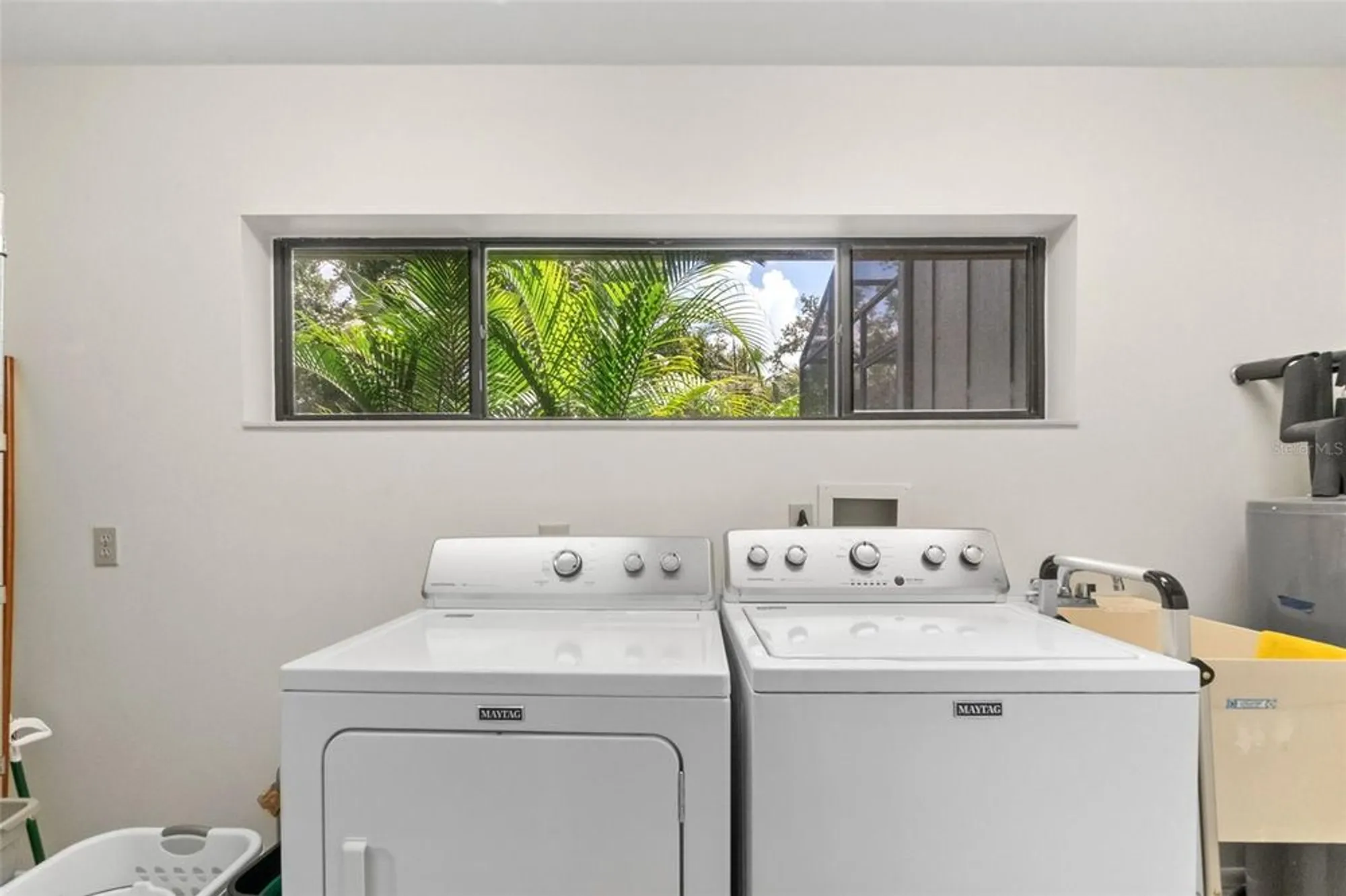 Property Slideshow image 29 of 69 | 1347 landings dr 6, Sarasota, FL, 34231