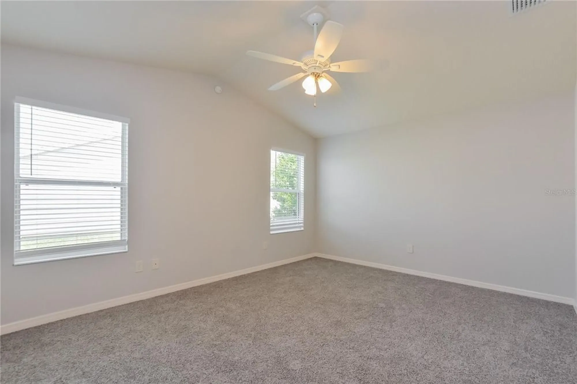 Property Slideshow image 8 of 15 | 2572 berrington loop, The Villages, FL, 32162
