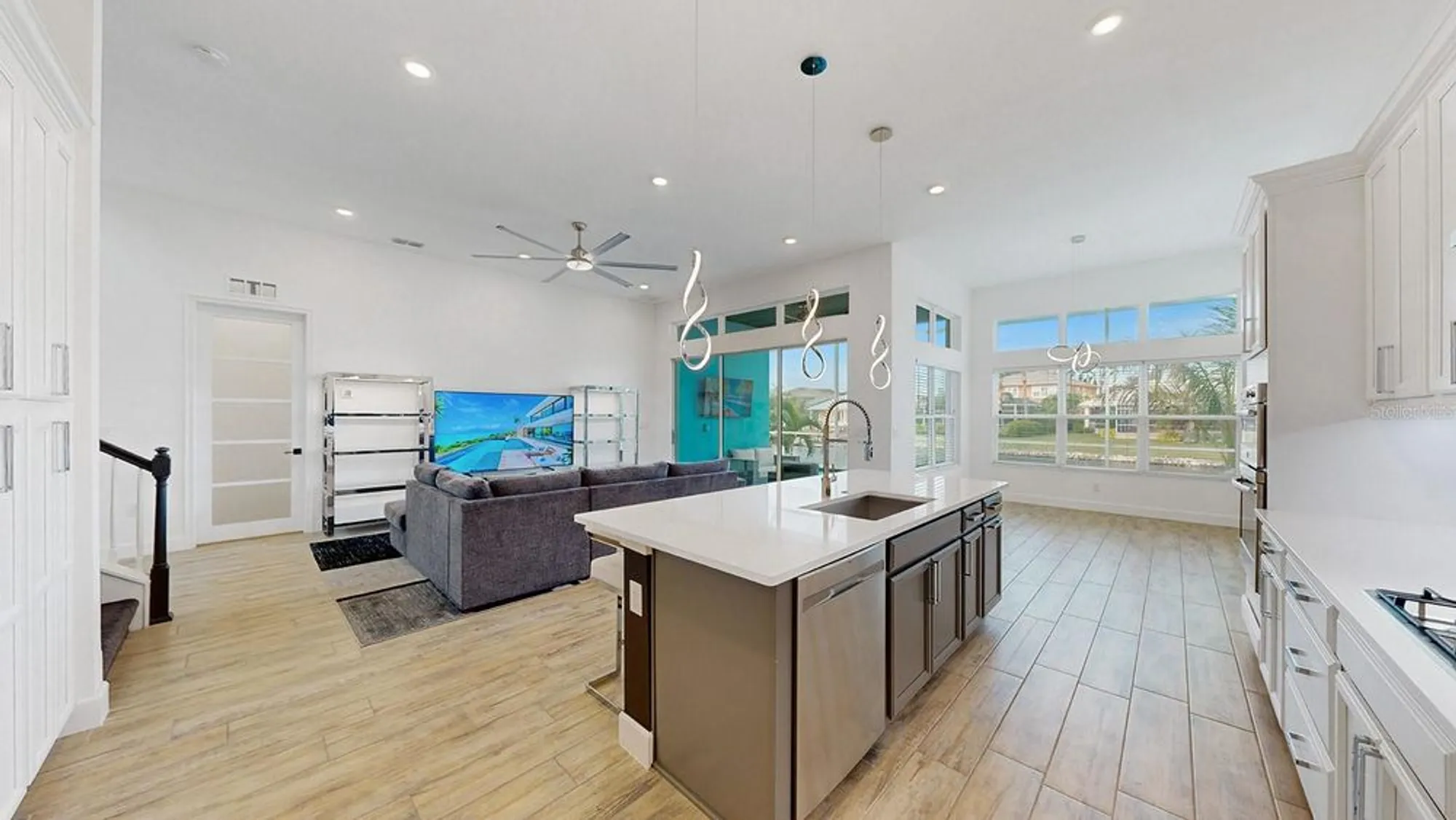 Property Slideshow image 15 of 56 | 5307 wishing arch dr, Apollo Beach, FL, 33572