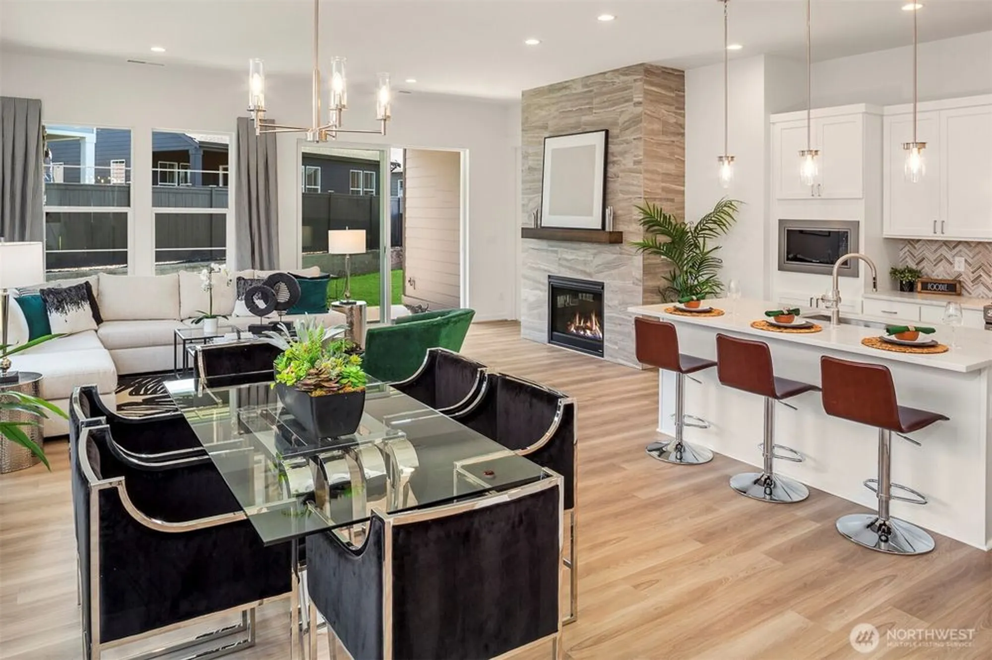 Property Slideshow image 10 of 40 | 33891 calla lily pl se, Black Diamond, WA, 98010