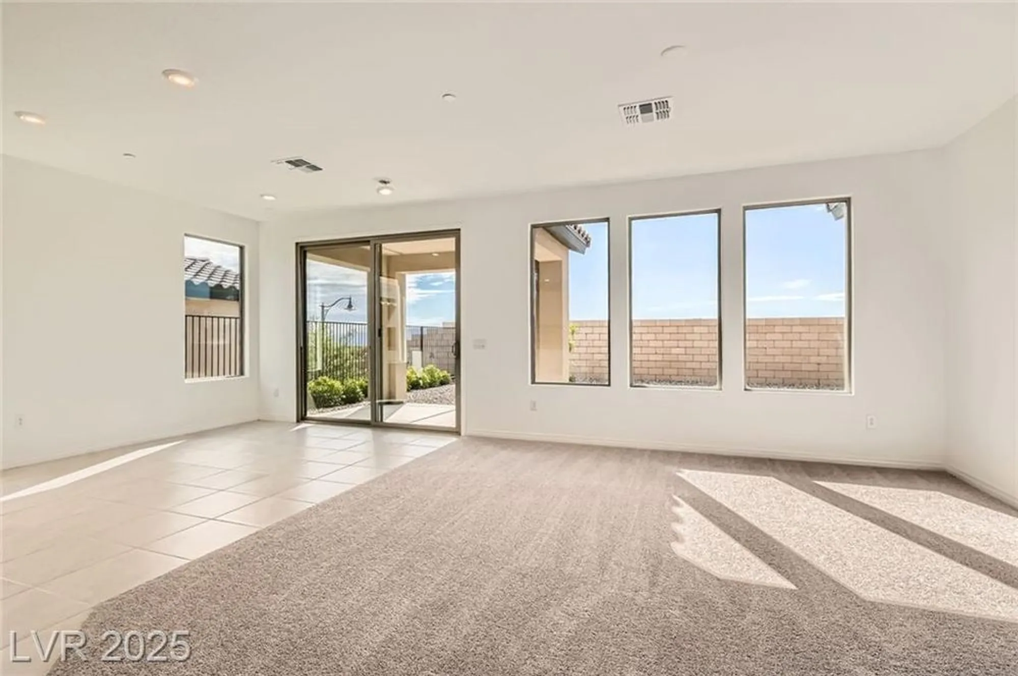 Property Slideshow image 5 of 29 | 58 sun lily ln, Henderson, NV, 89011