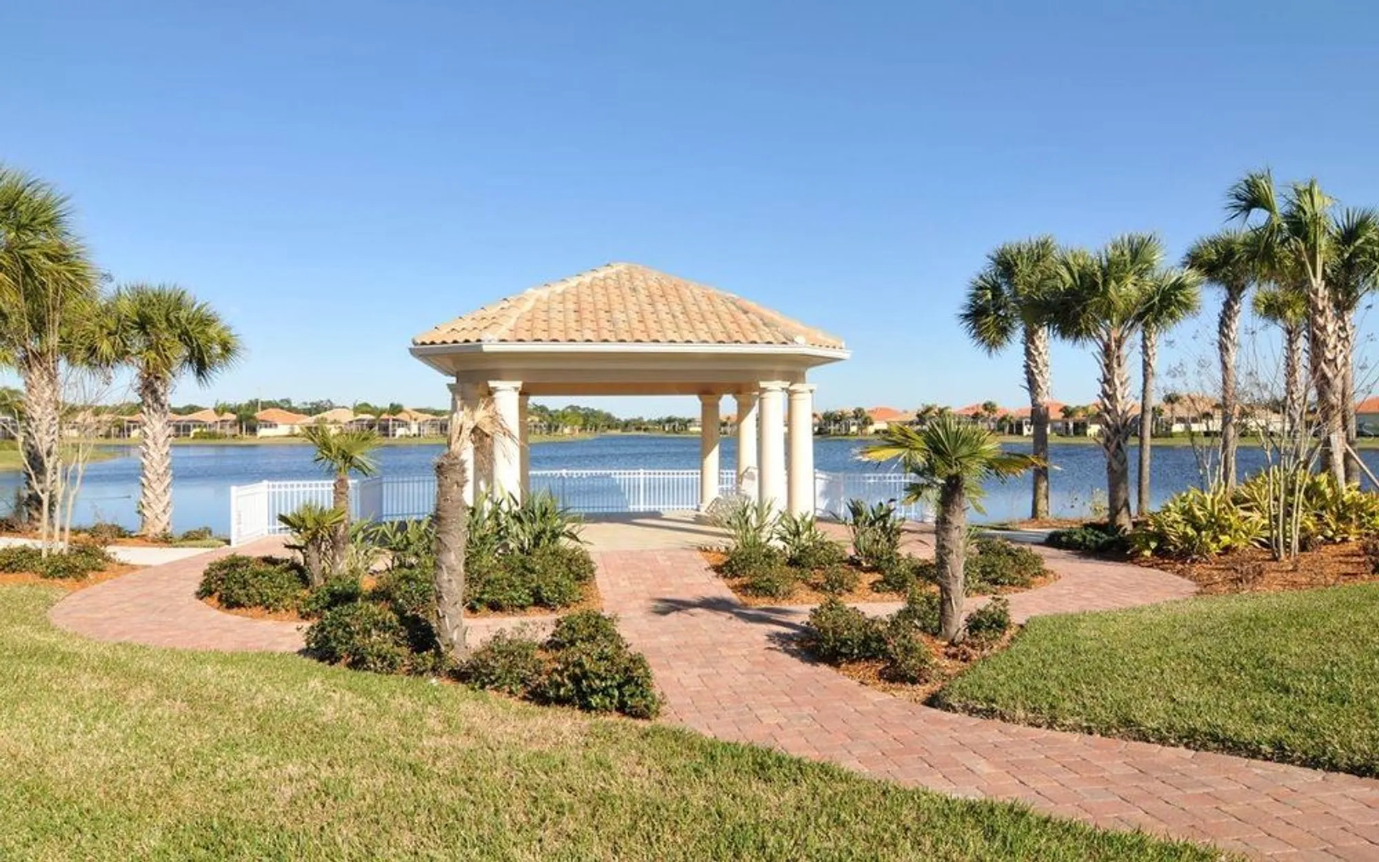 Property Slideshow image 47 of 54 | 1707 burgos dr, Sarasota, FL, 34238