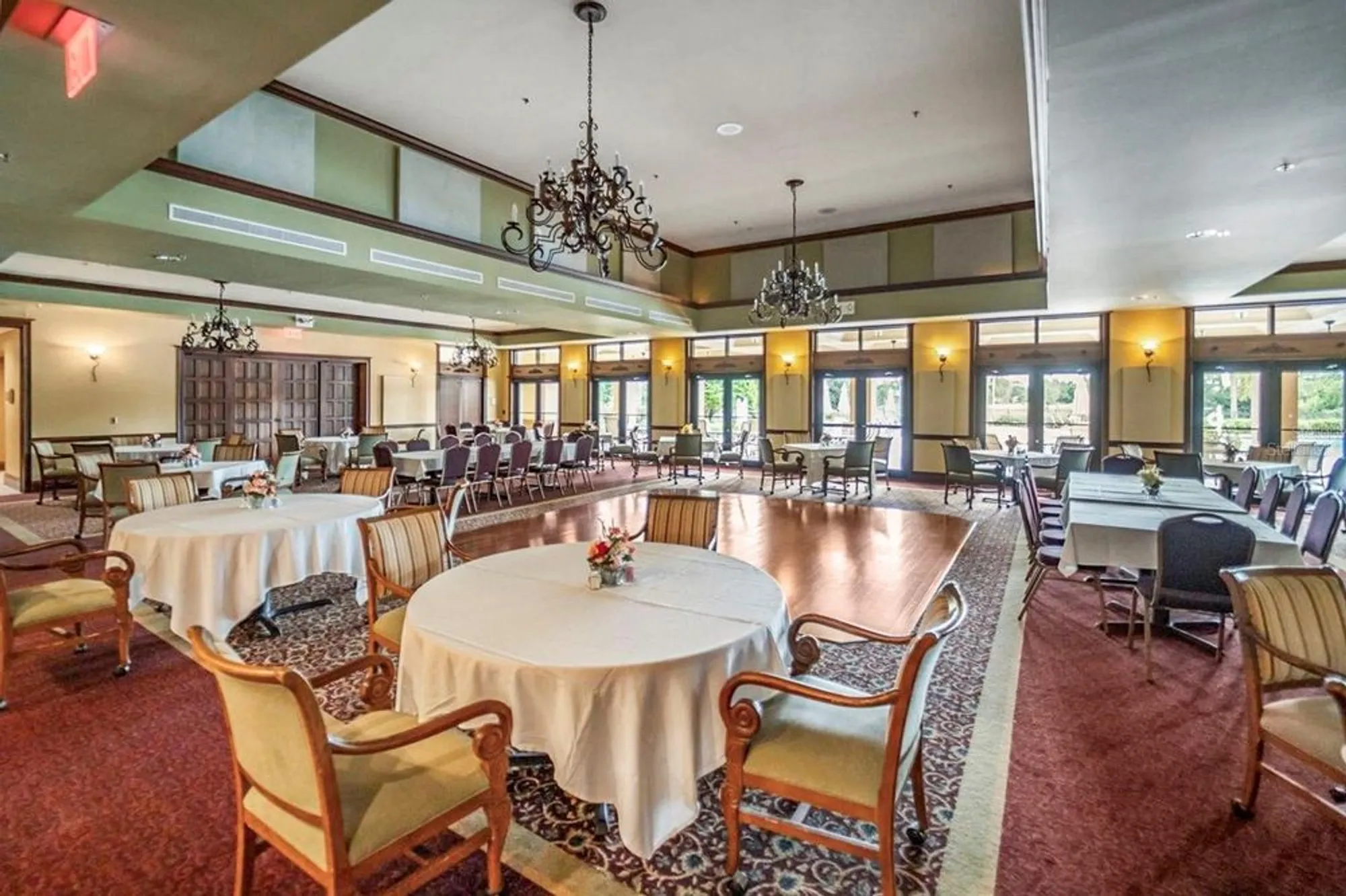 Property Slideshow image 35 of 71 | 718 chipper dr, Sun City Center, FL, 33573