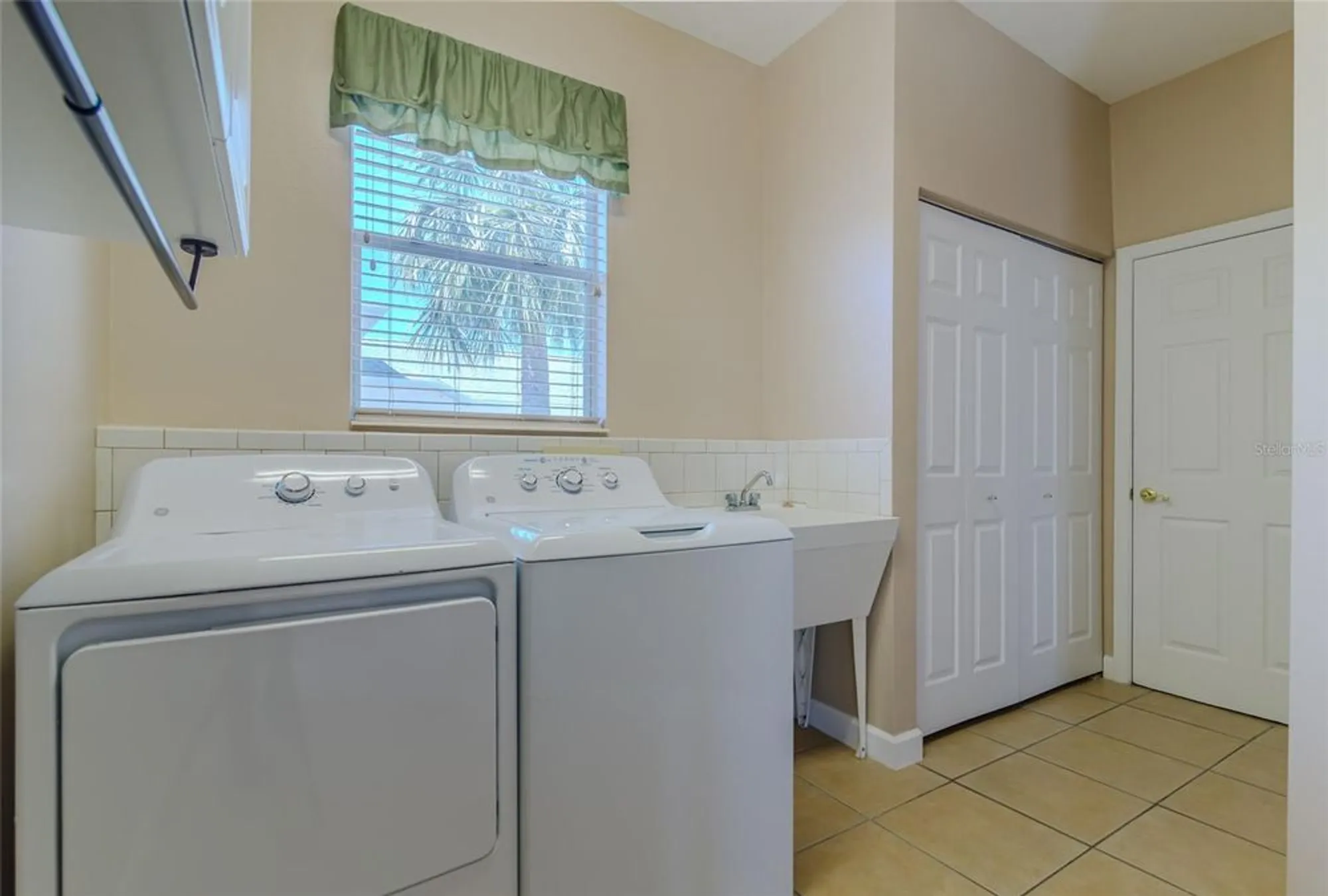 Property Slideshow image 9 of 40 | 5916 nw 27th pl, Ocala, FL, 34482