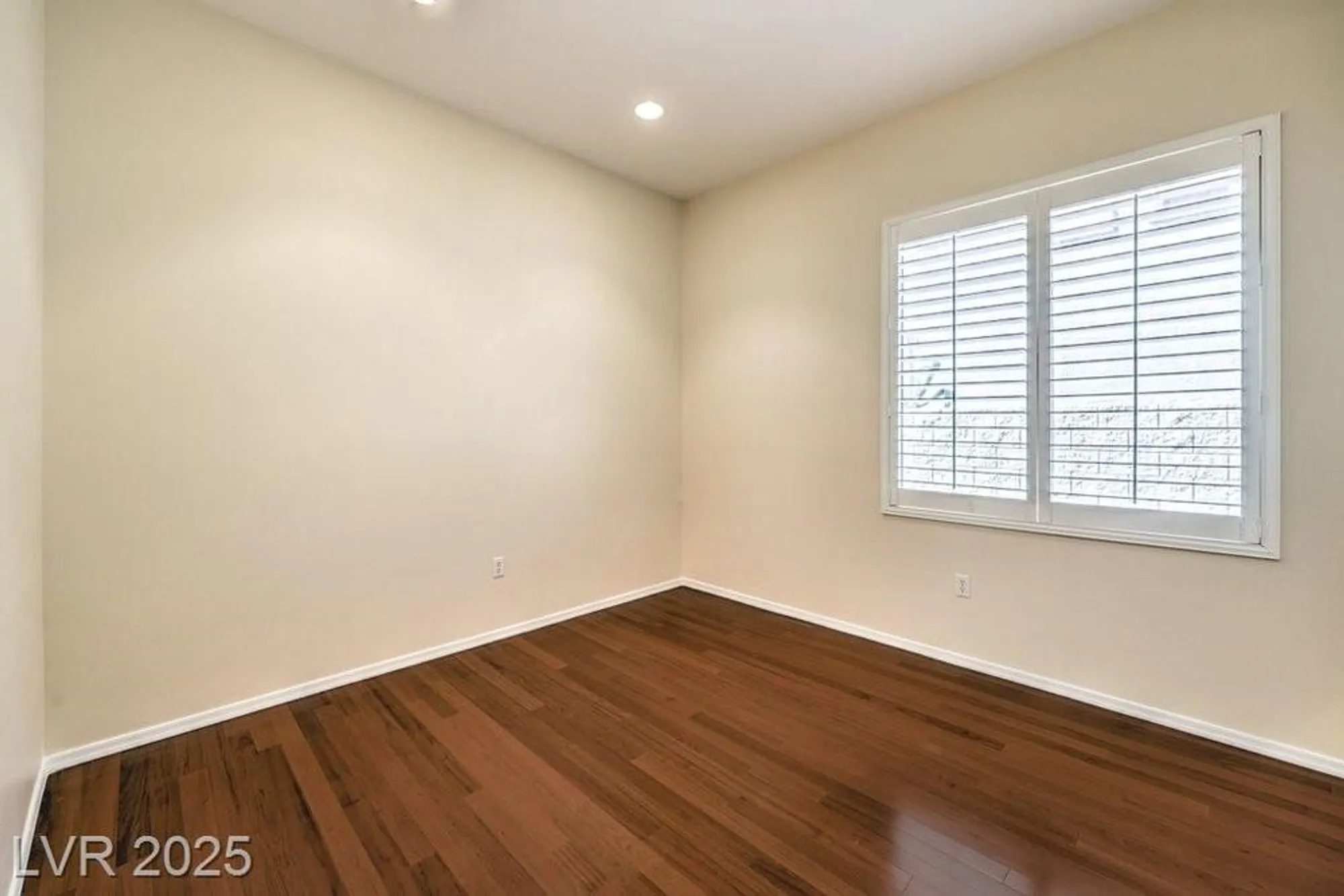 Property Slideshow image 21 of 39 | 11008 summers end ave, Las Vegas, NV, 89134