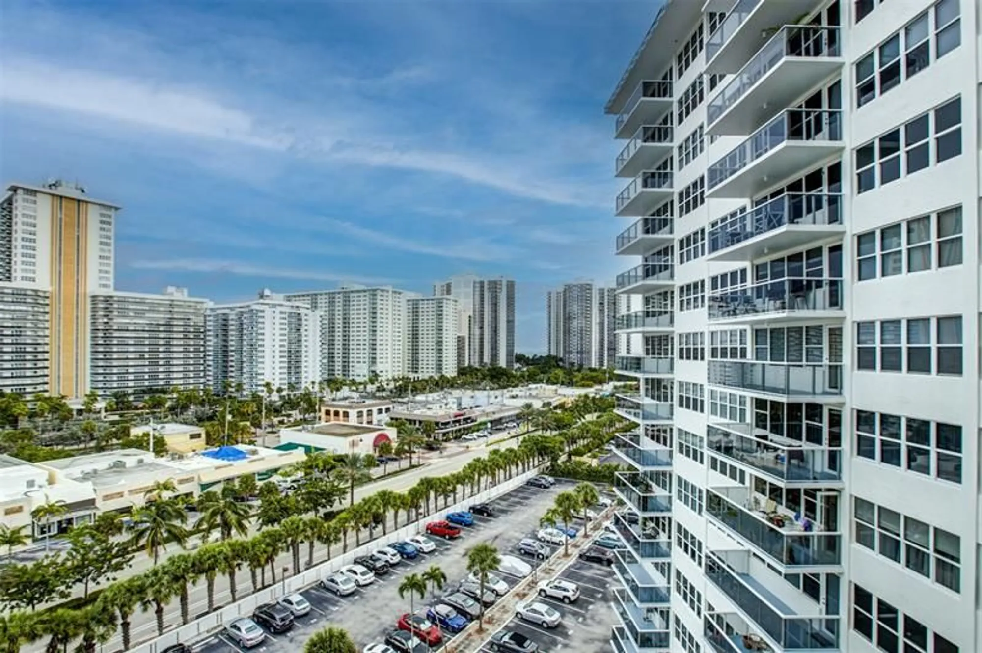 Property Slideshow image 2 of 24 | 3300 ne 36th st 1011, Fort Lauderdale, FL, 33308